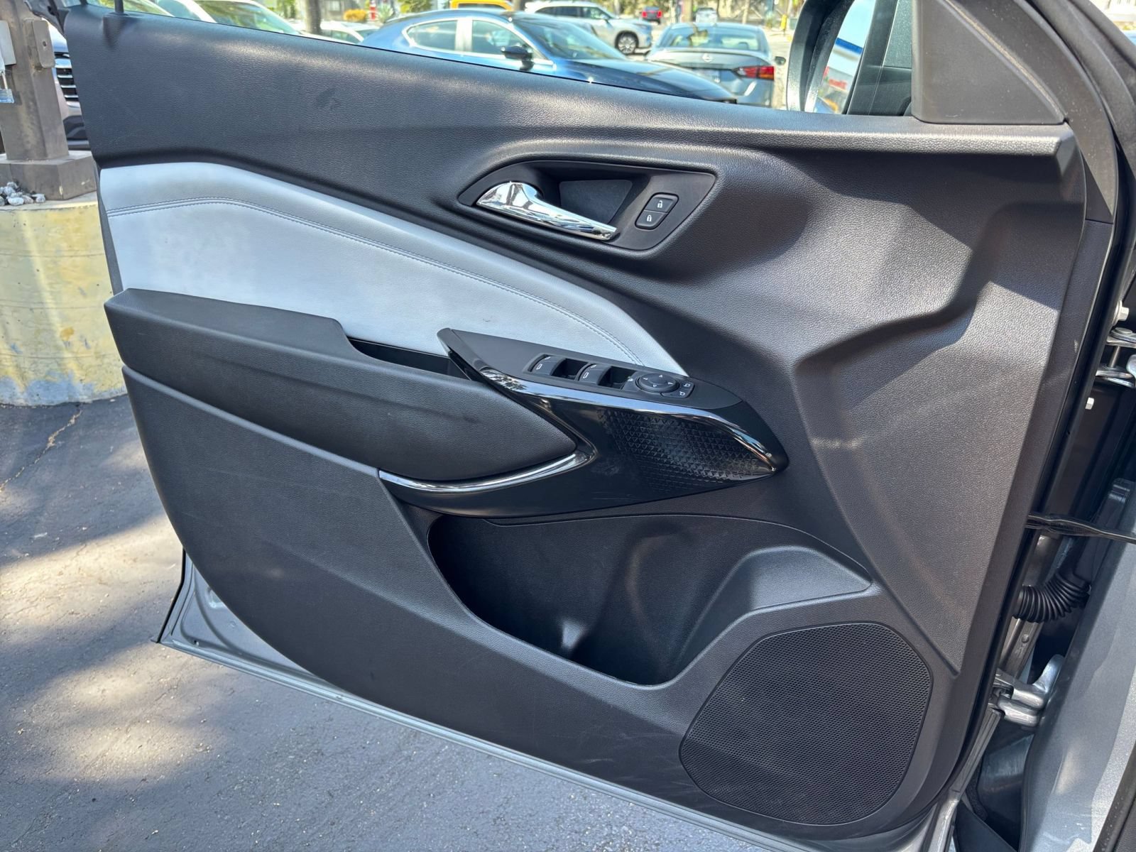 Thumbnail: 2025 Chevrolet Trax - 18