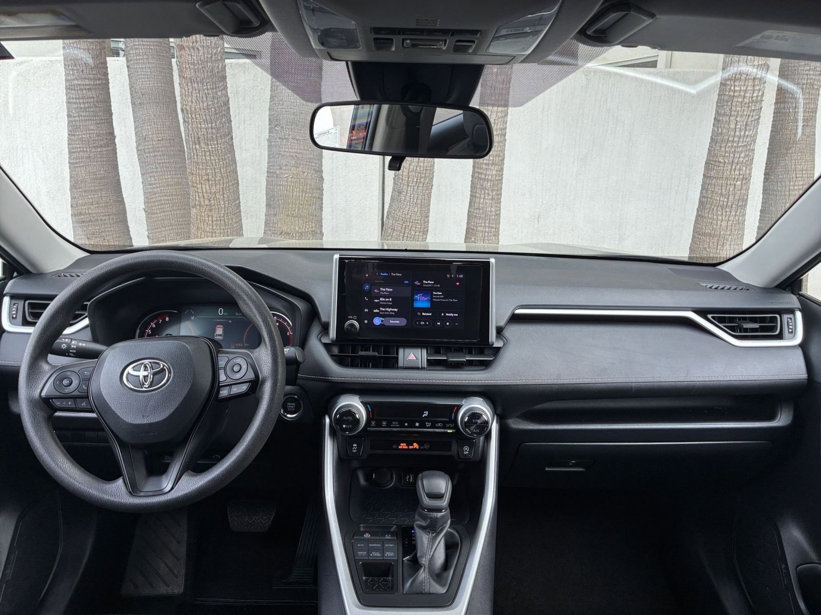 Thumbnail: 2025 Toyota RAV4 - 35