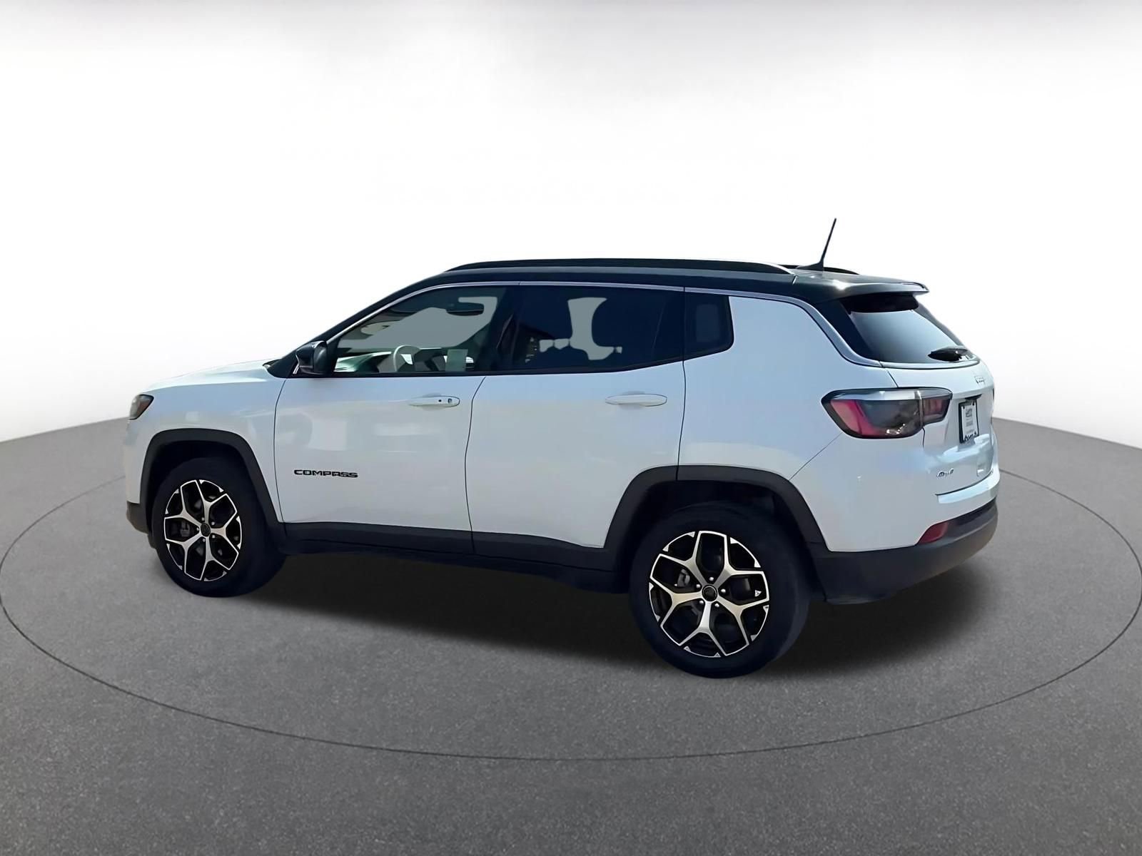 Thumbnail: 2025 Jeep Compass - 10