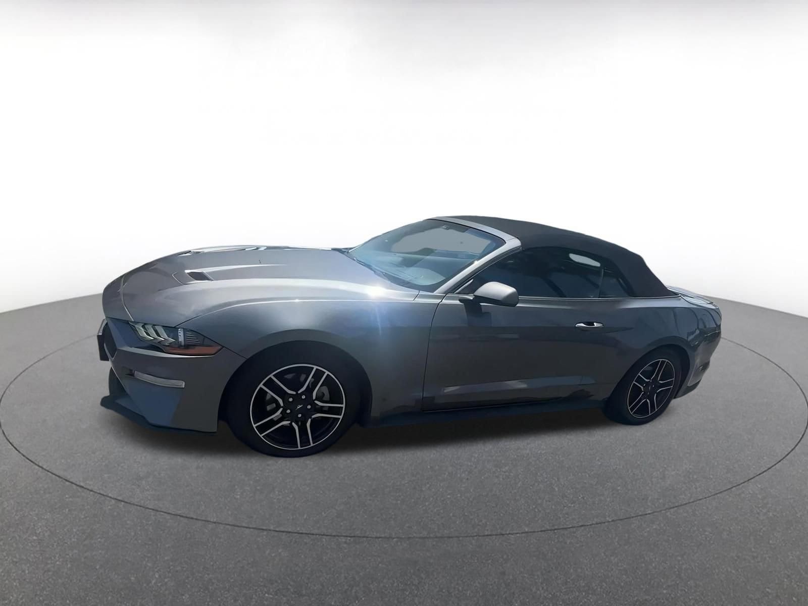 2023 Ford Mustang  7