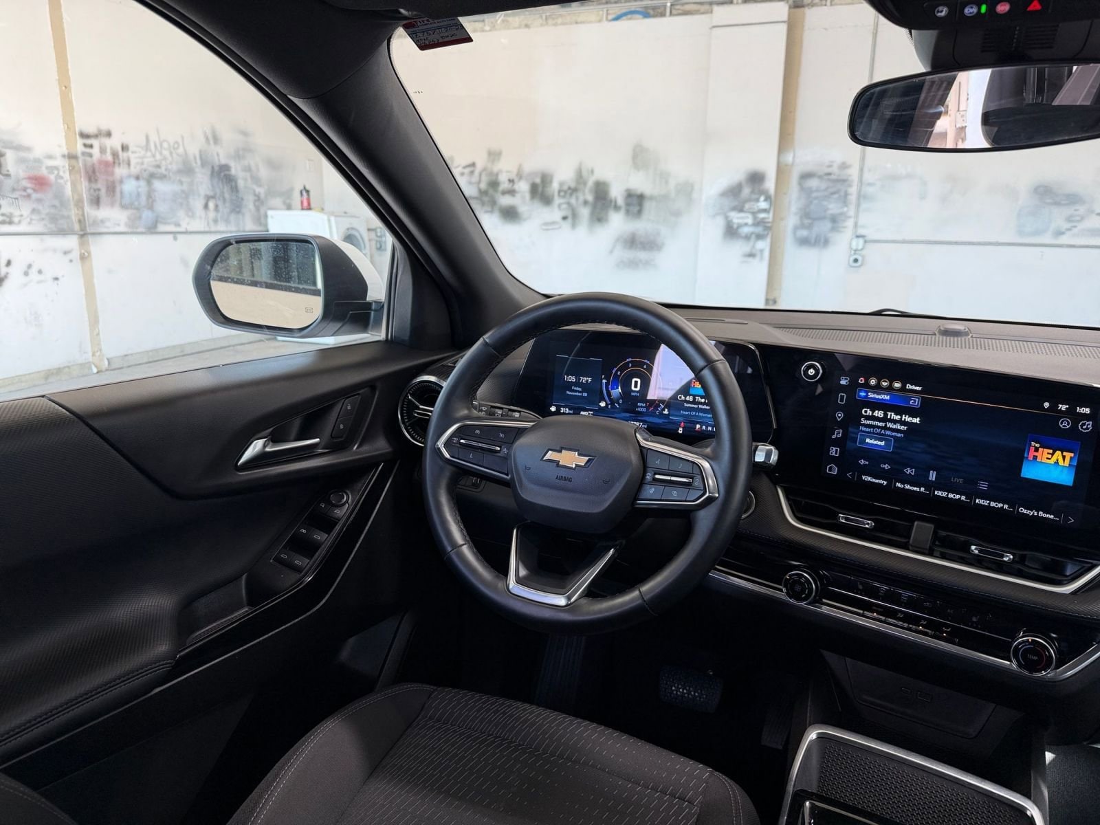 Thumbnail: 2025 Chevrolet Equinox - 33