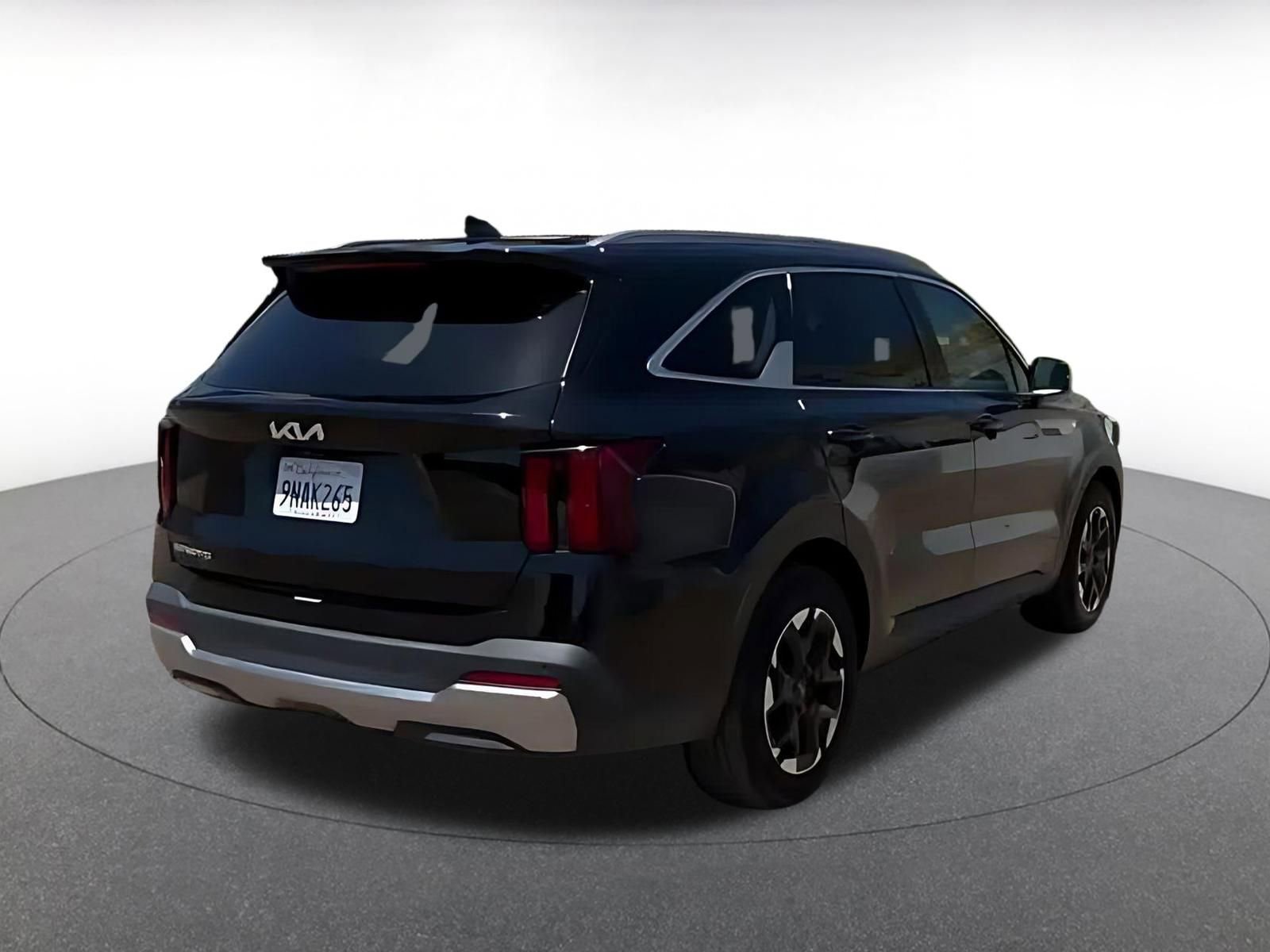Thumbnail: 2024 Kia Sorento - 12