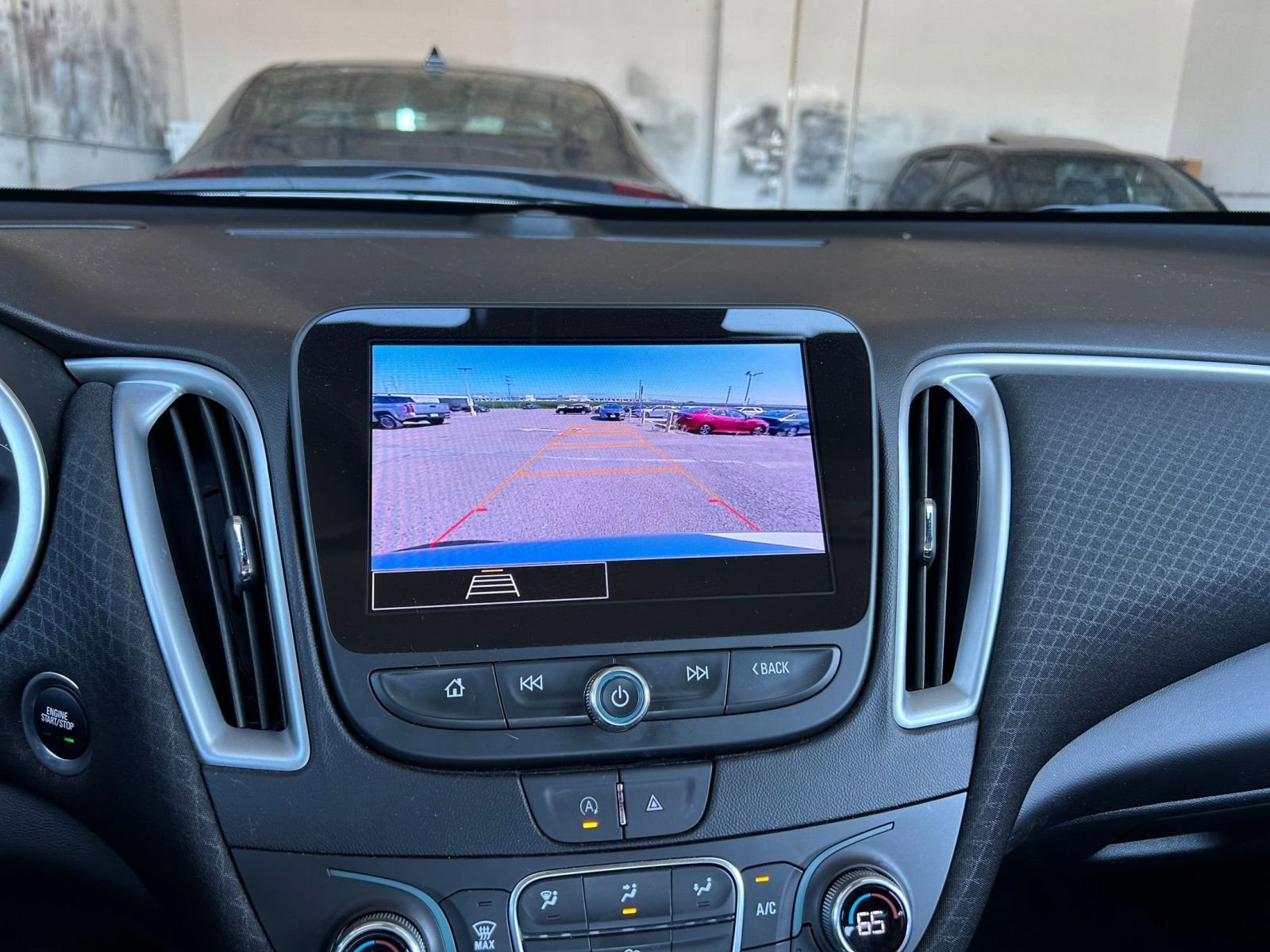 Thumbnail: 2024 Chevrolet Malibu - 17