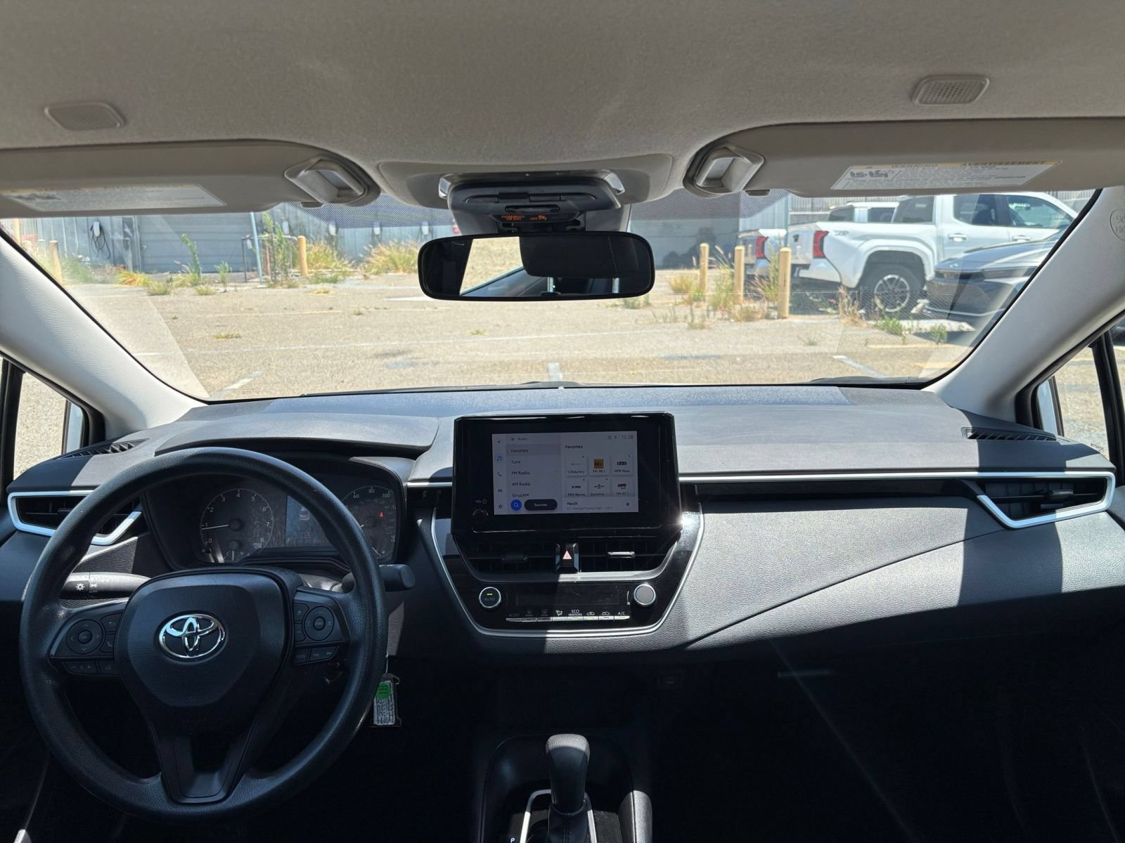 Thumbnail: 2025 Toyota Corolla - 31