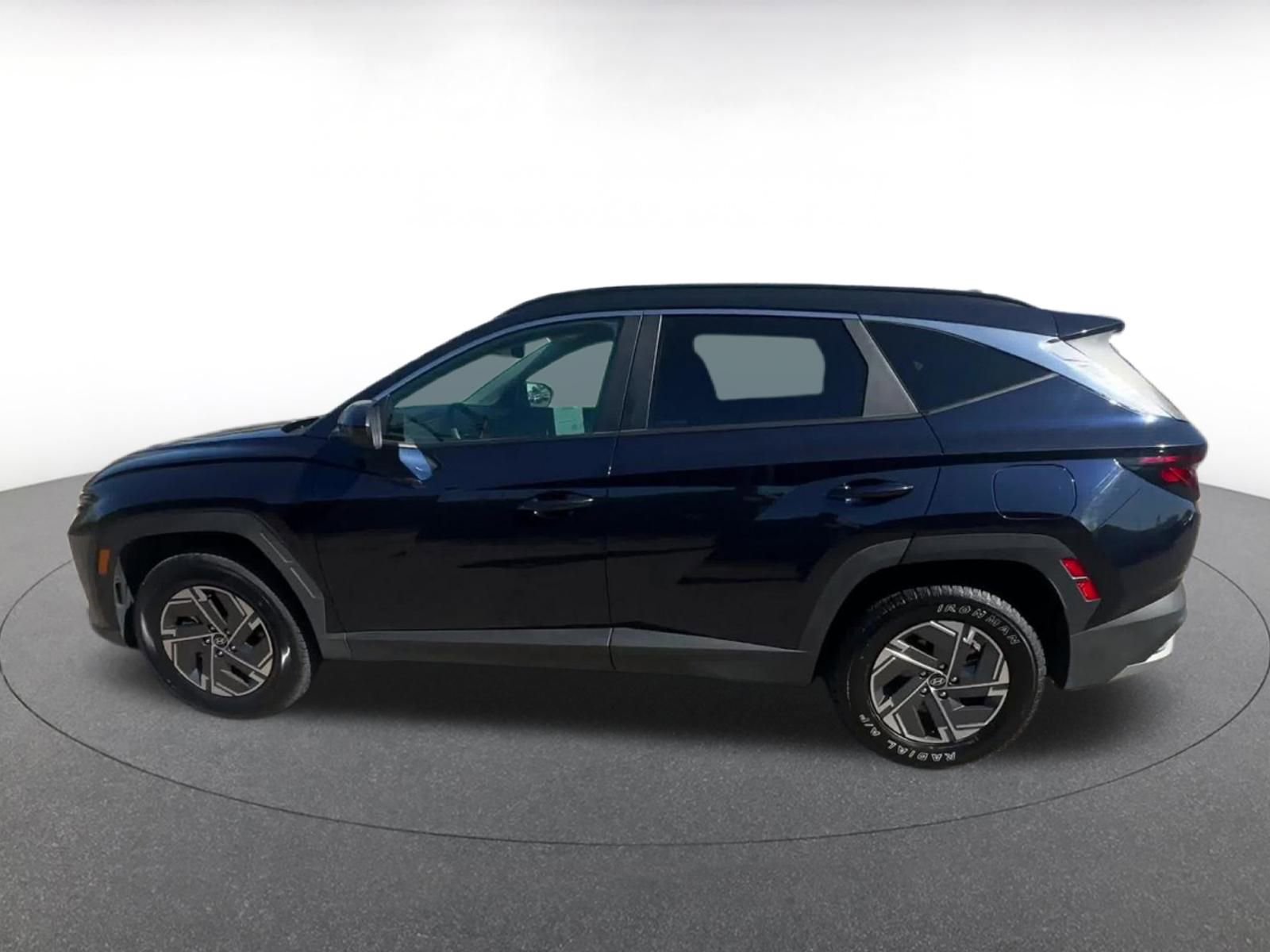 Thumbnail: 2025 Hyundai Tucson - 9