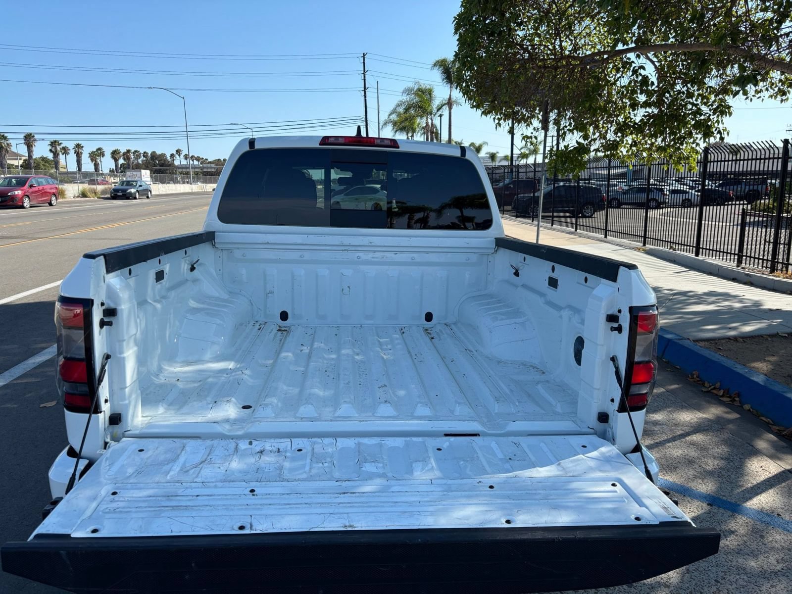 Thumbnail: 2026 Nissan Frontier - 30