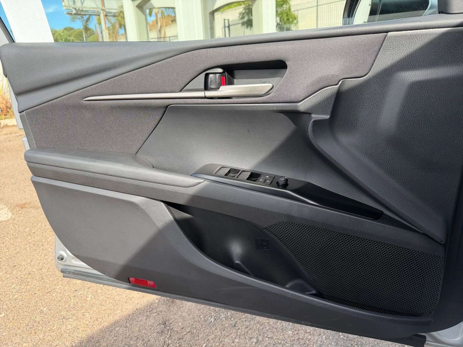 Thumbnail: 2025 Toyota Camry - 20