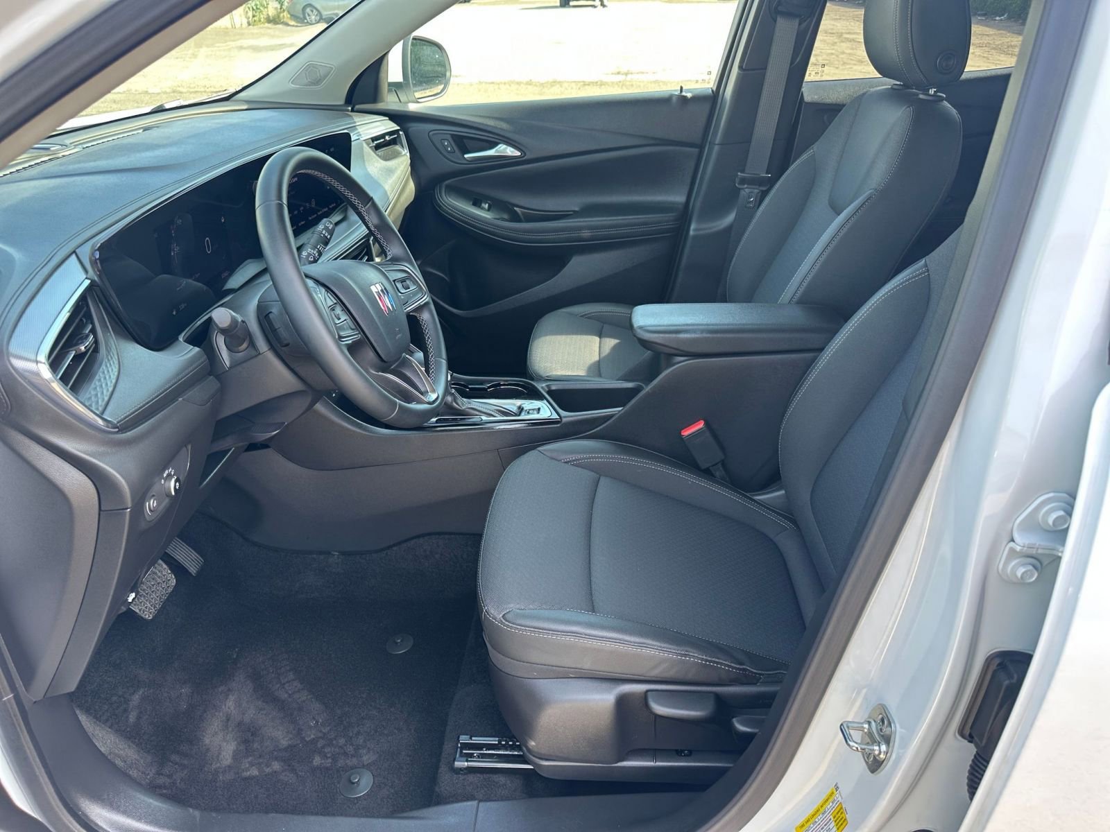 Thumbnail: 2025 Buick Encore GX - 24