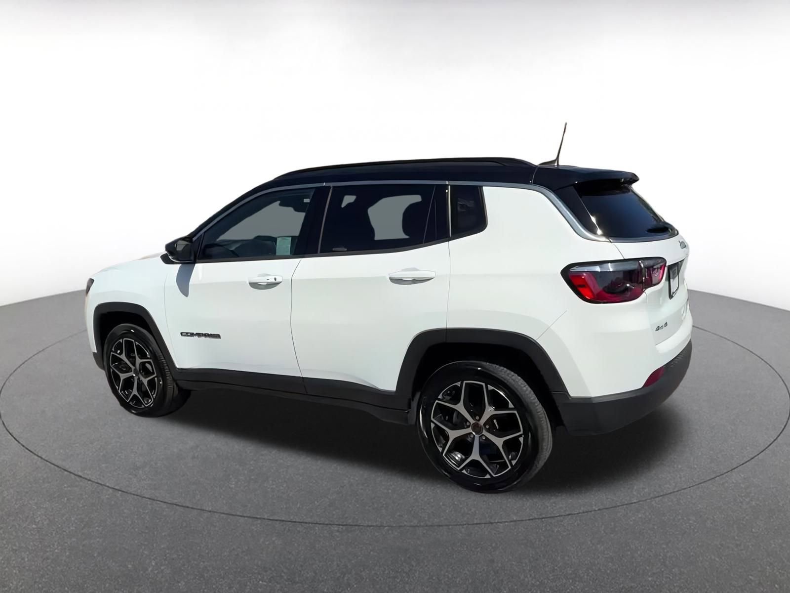 Thumbnail: 2025 Jeep Compass - 11