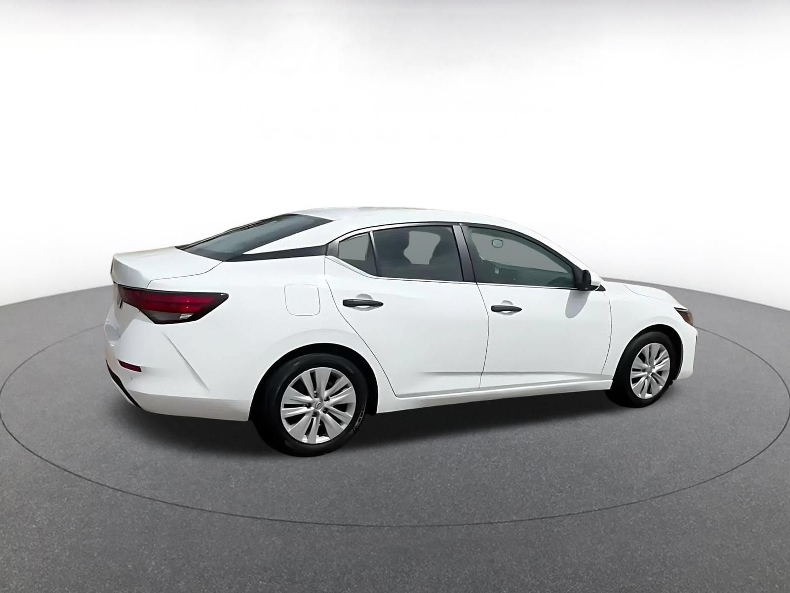 Thumbnail: 2024 Nissan Sentra - 12