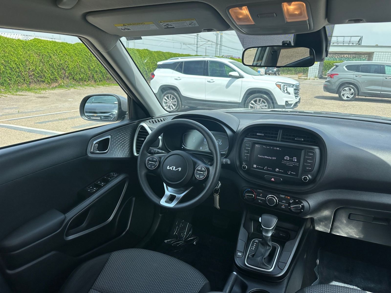 Thumbnail: 2023 Kia Soul - 32