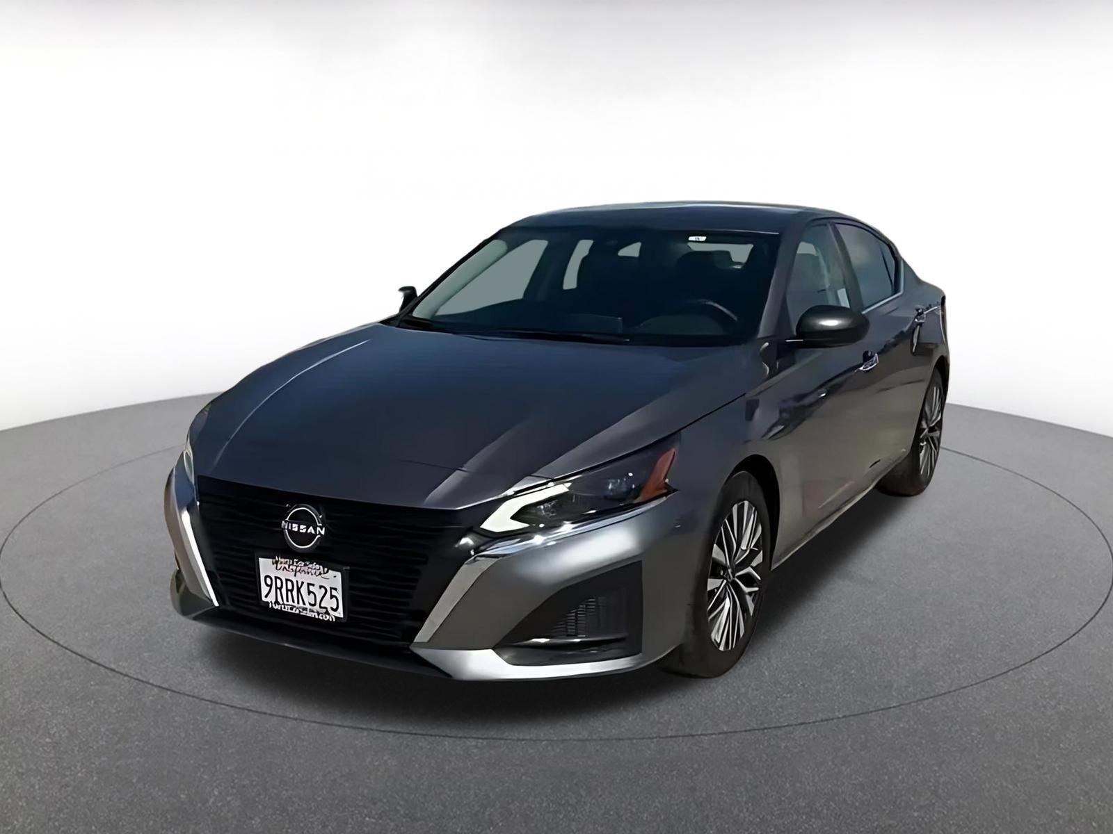 Thumbnail: 2025 Nissan Altima - 7