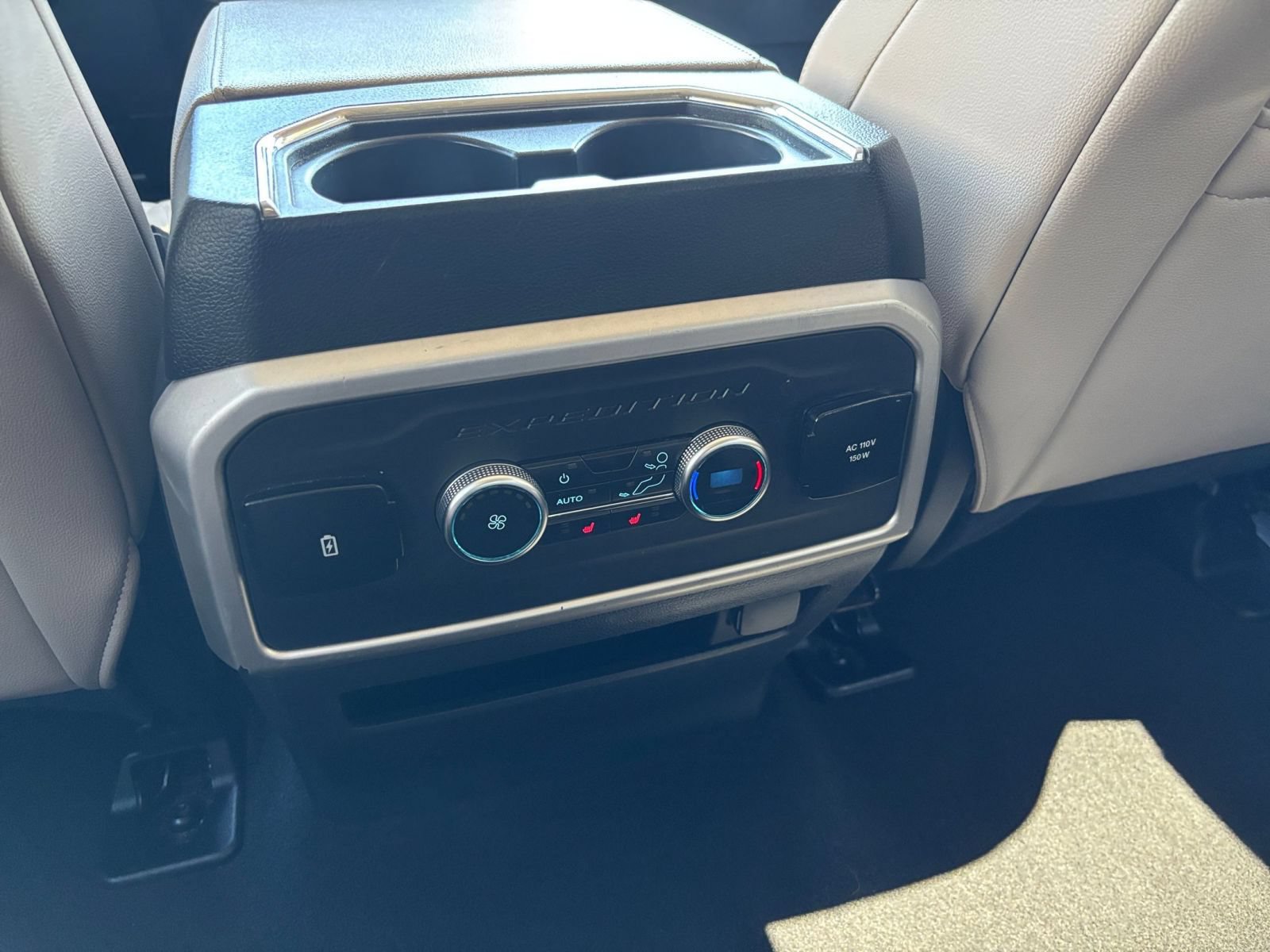 Thumbnail: 2024 Ford Expedition - 21