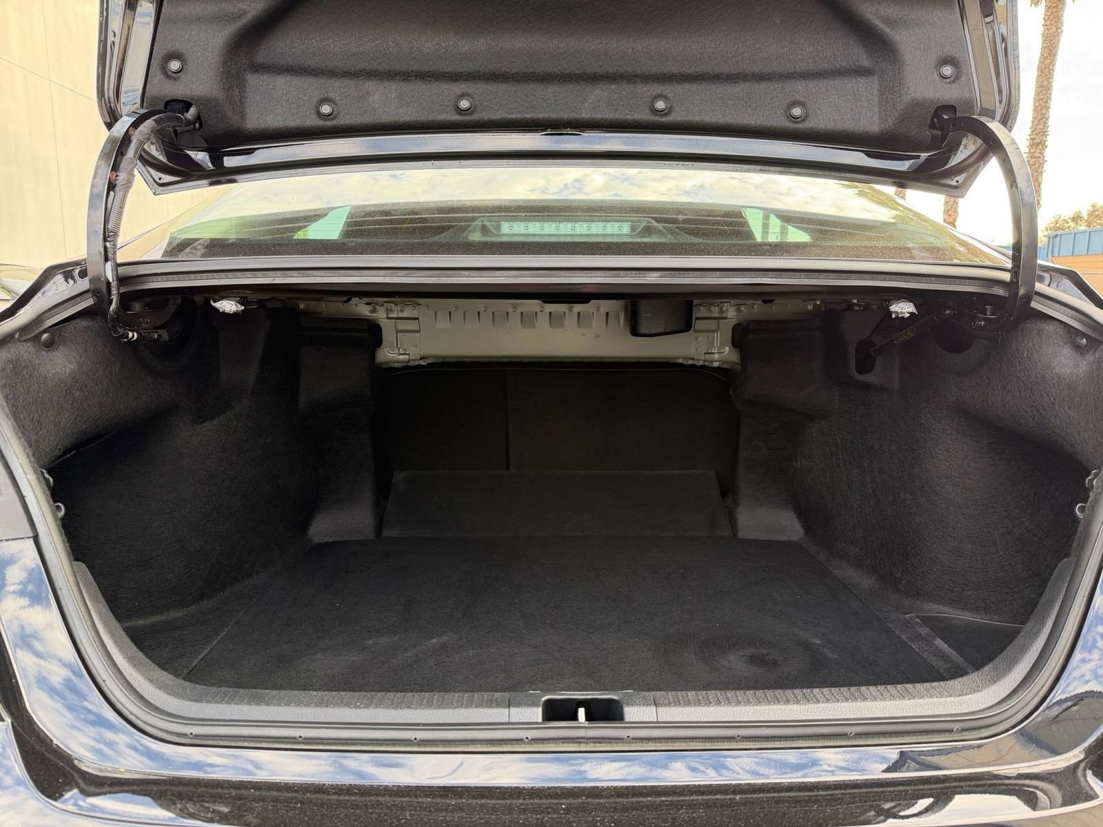 Thumbnail: 2025 Toyota Camry - 30