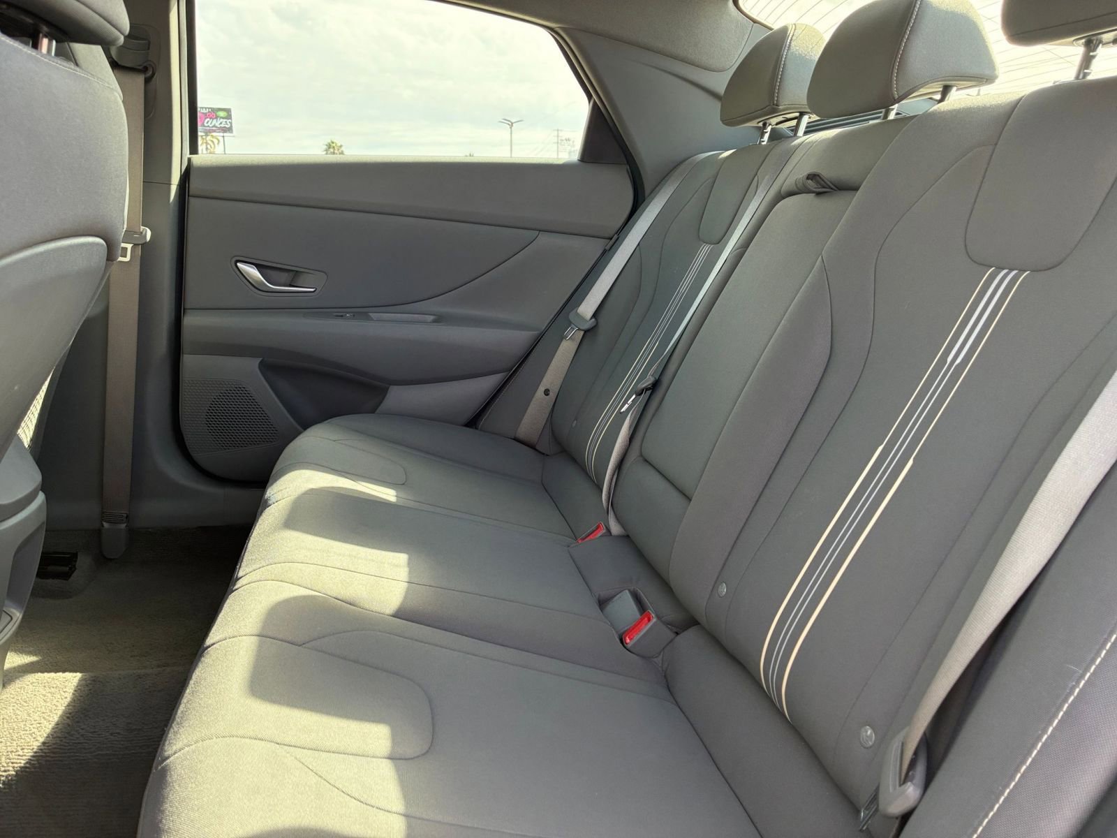 Thumbnail: 2025 Hyundai Elantra - 25