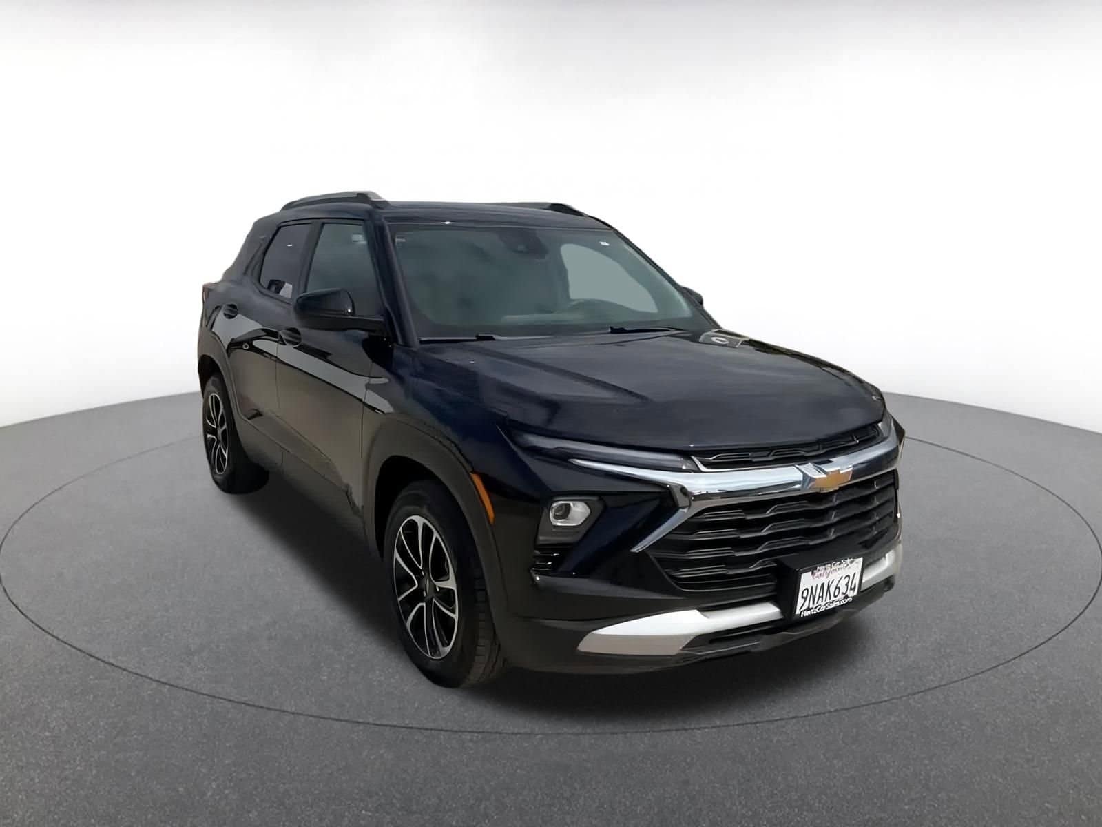 Thumbnail: 2024 Chevrolet TrailBlazer - 3