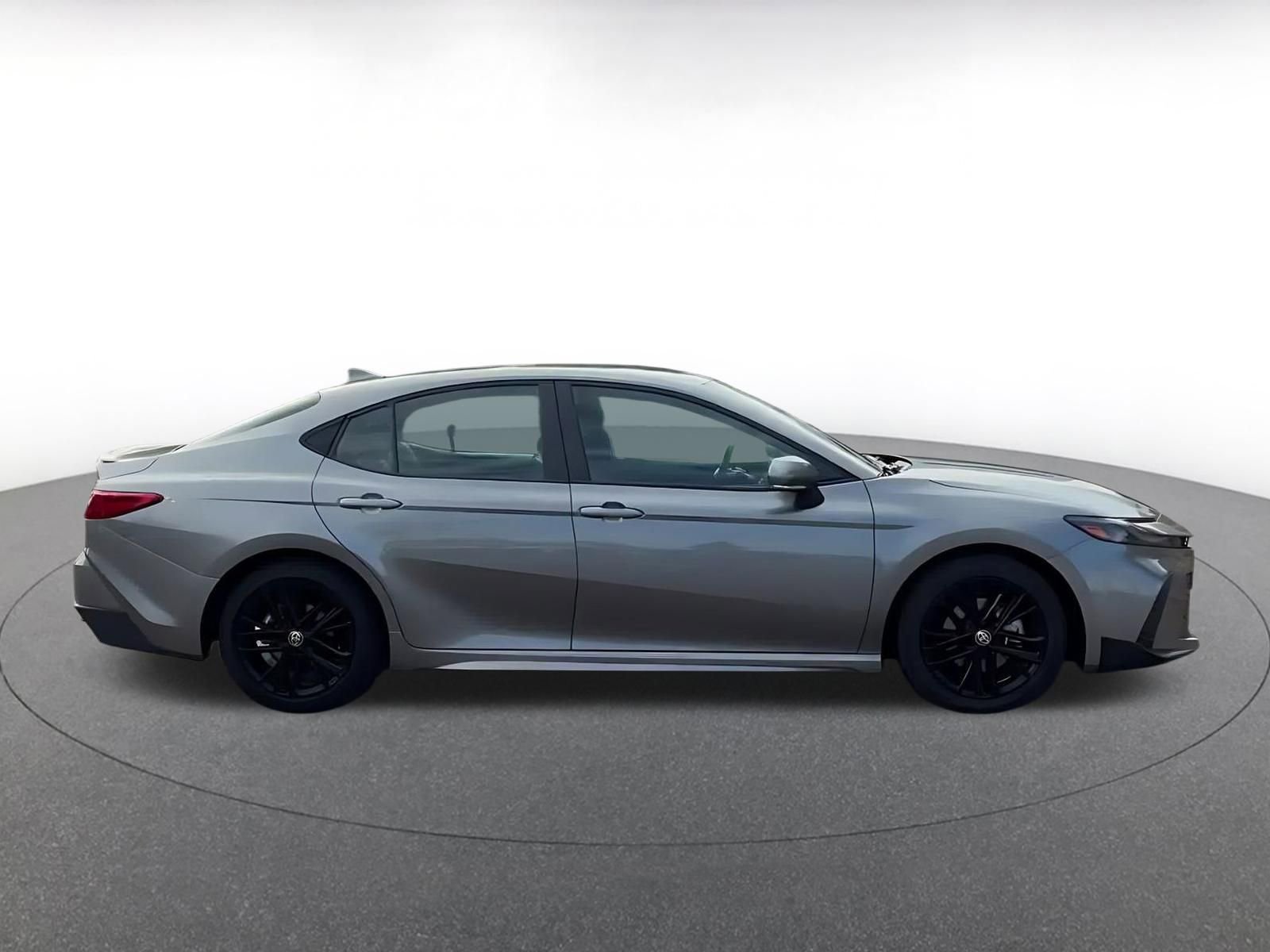 Thumbnail: 2025 Toyota Camry - 16