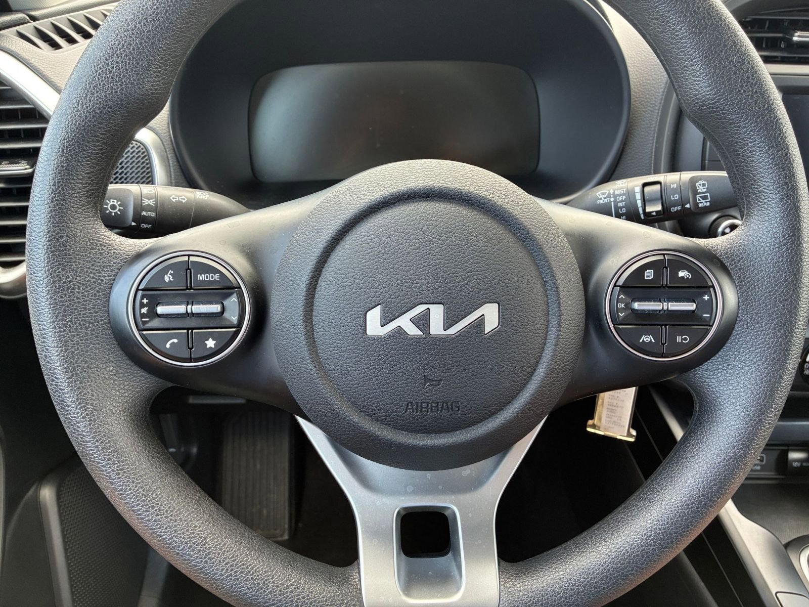 Thumbnail: 2025 Kia Soul - 25