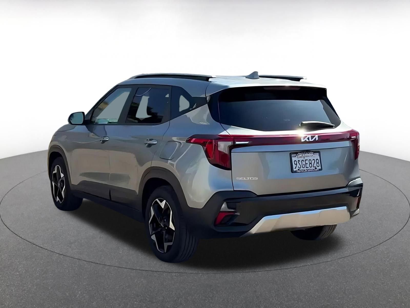 Thumbnail: 2025 Kia Seltos - 11