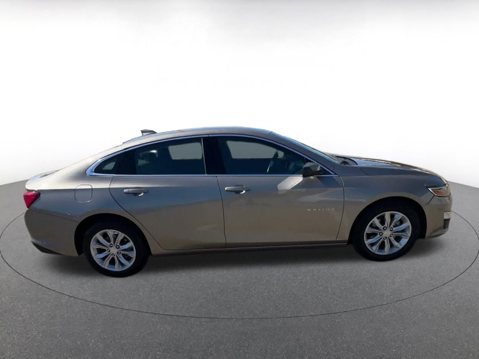 Thumbnail: 2023 Chevrolet Malibu - 16