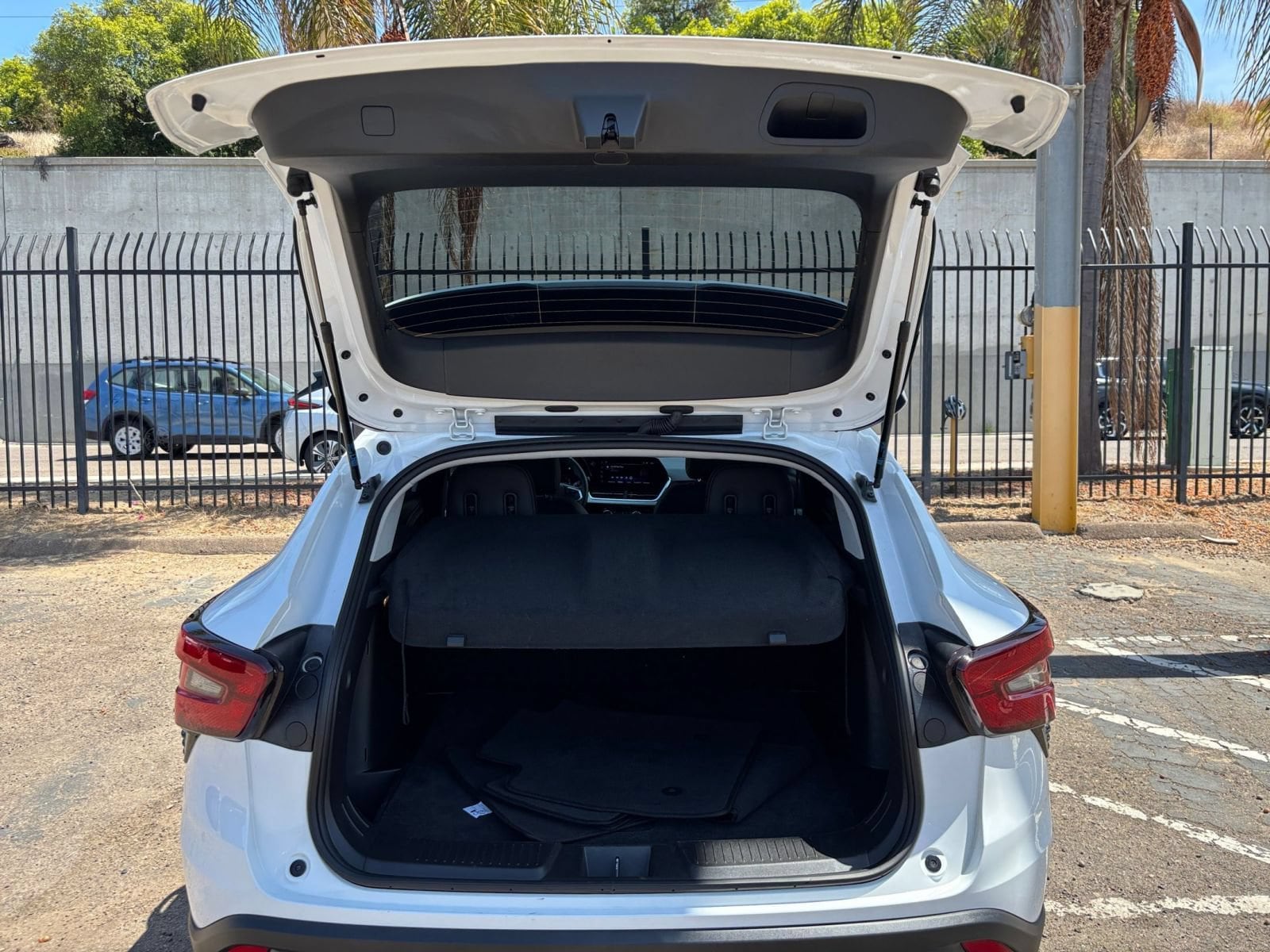 Thumbnail: 2025 Chevrolet Trax - 29