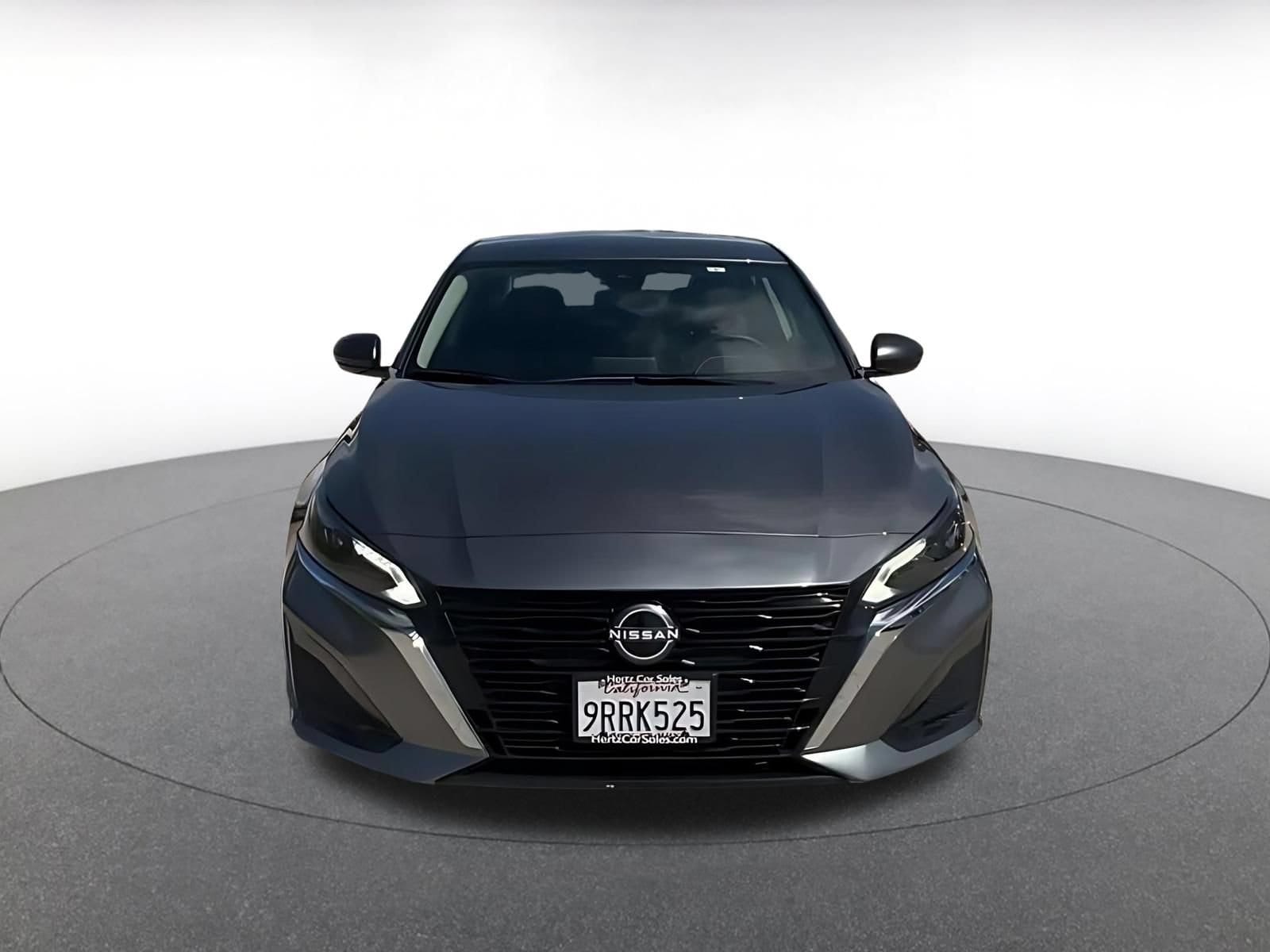 Thumbnail: 2025 Nissan Altima - 4