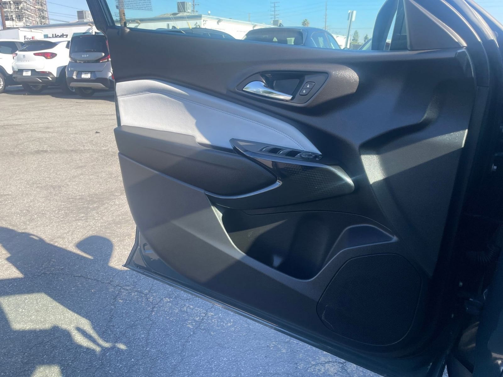 Thumbnail: 2025 Chevrolet Trax - 20