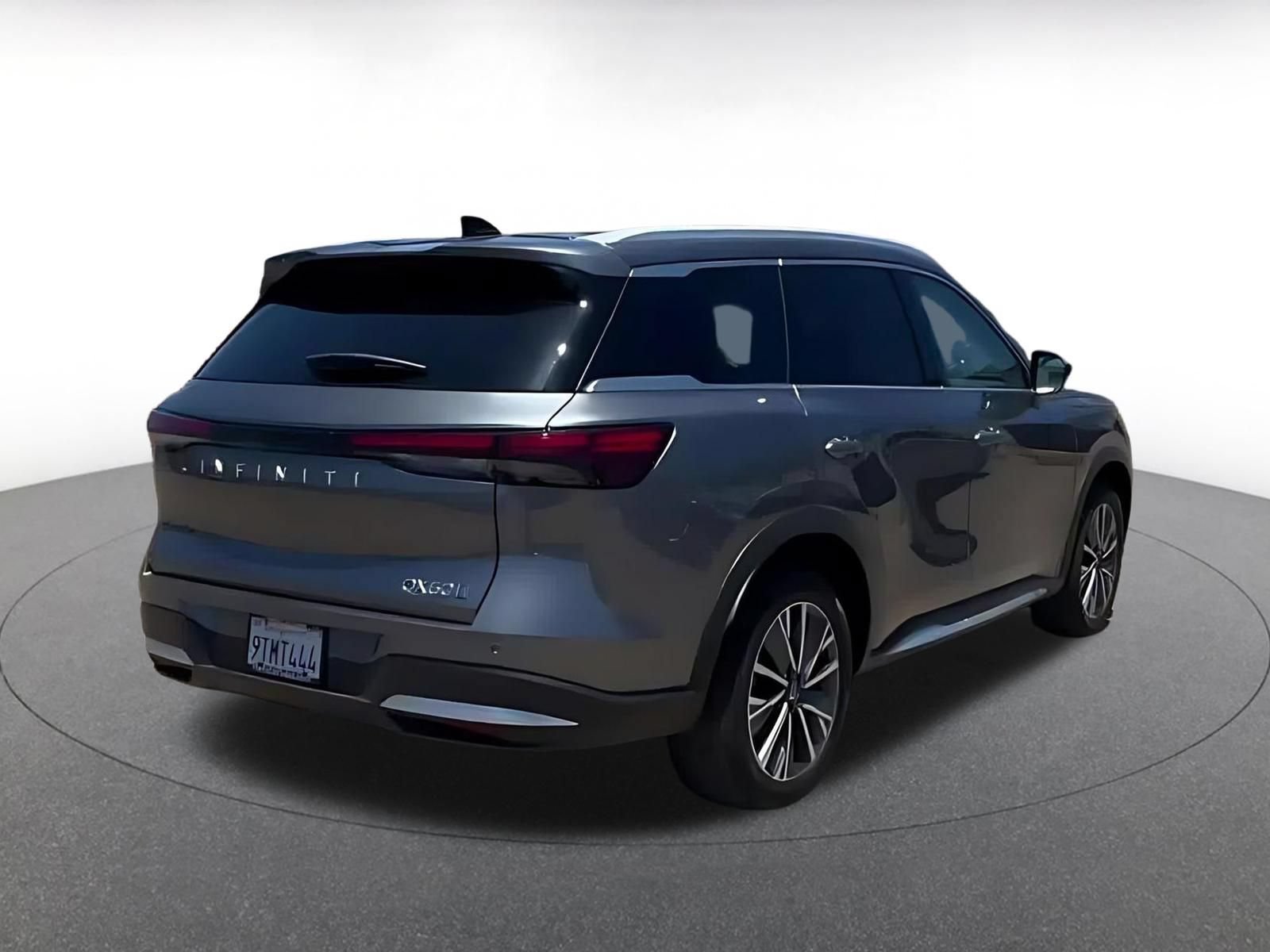 Thumbnail: 2026 INFINITI QX60 - 14