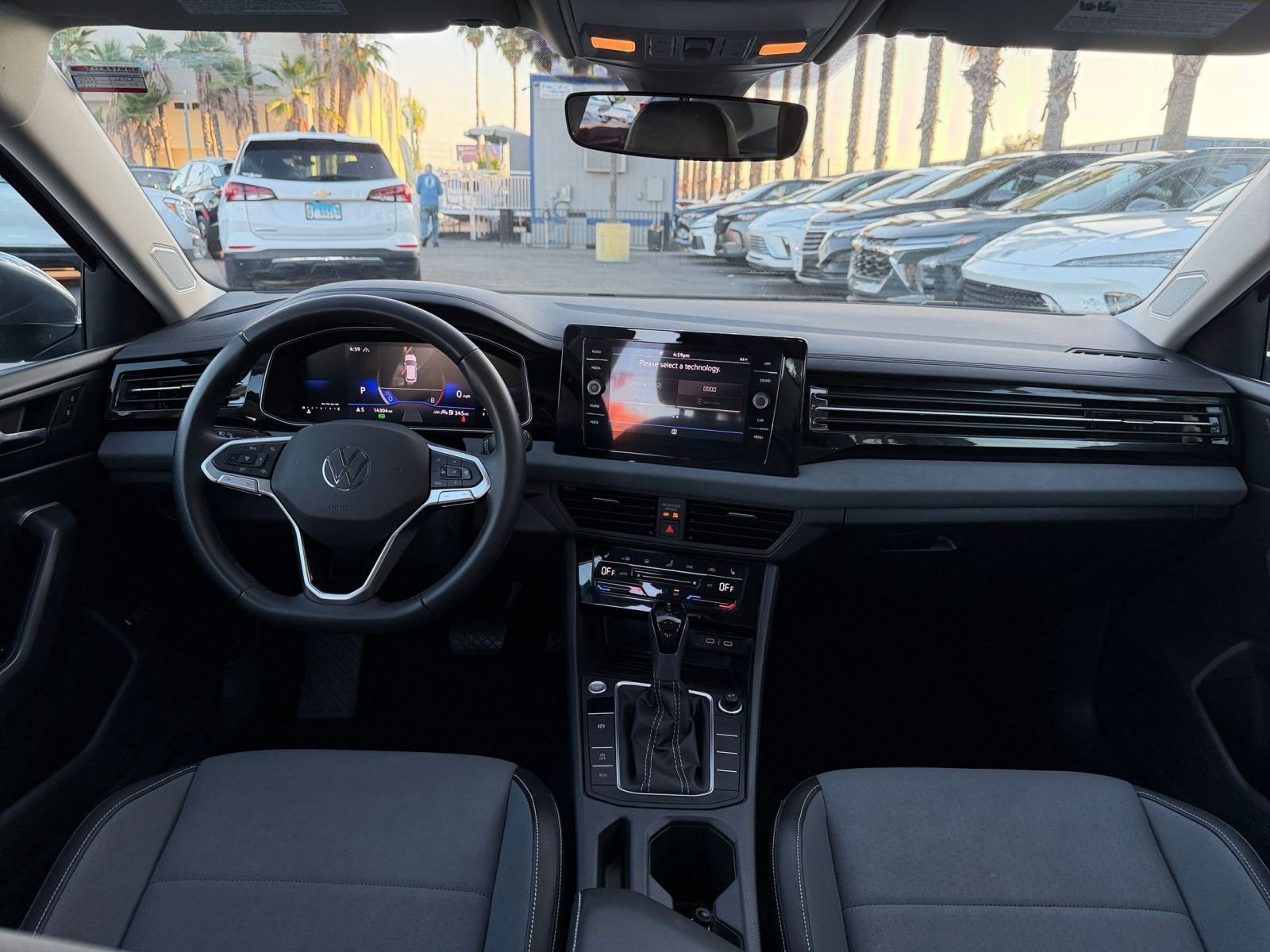 Thumbnail: 2025 Volkswagen Jetta - 32