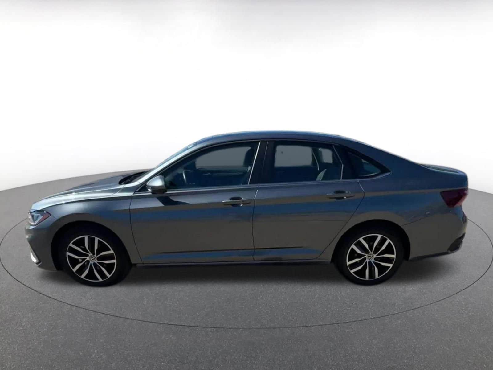 Thumbnail: 2025 Volkswagen Jetta - 9