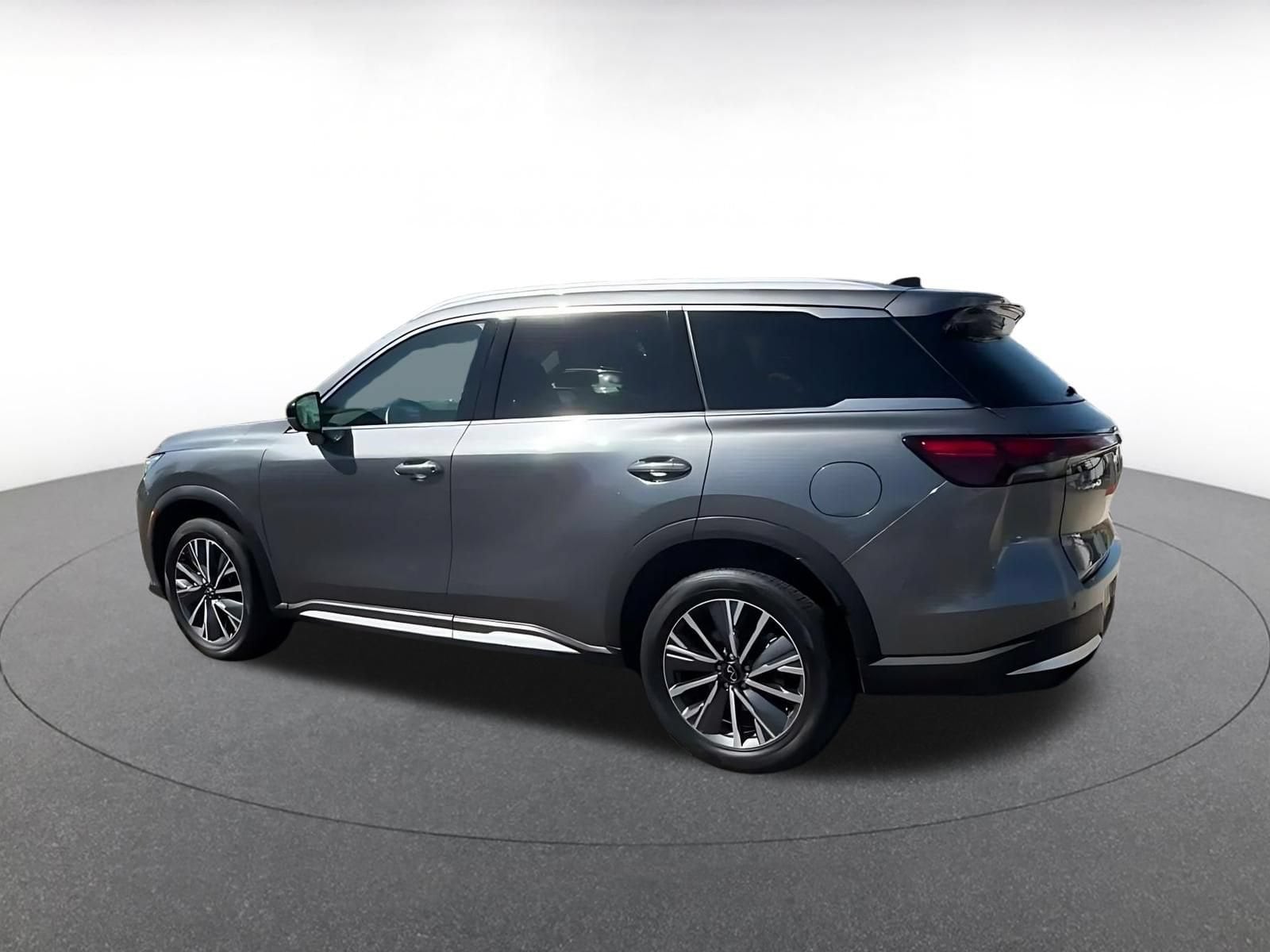 Thumbnail: 2026 INFINITI QX60 - 9