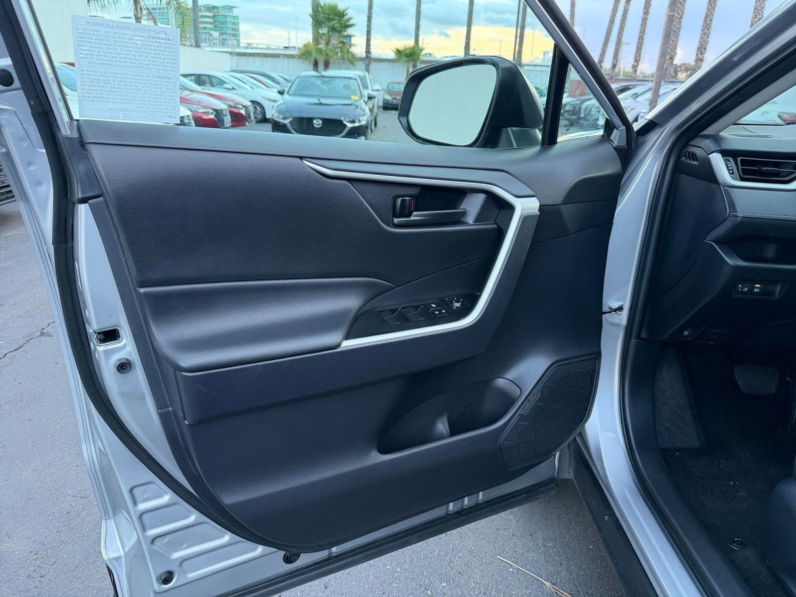 Thumbnail: 2025 Toyota RAV4 - 20