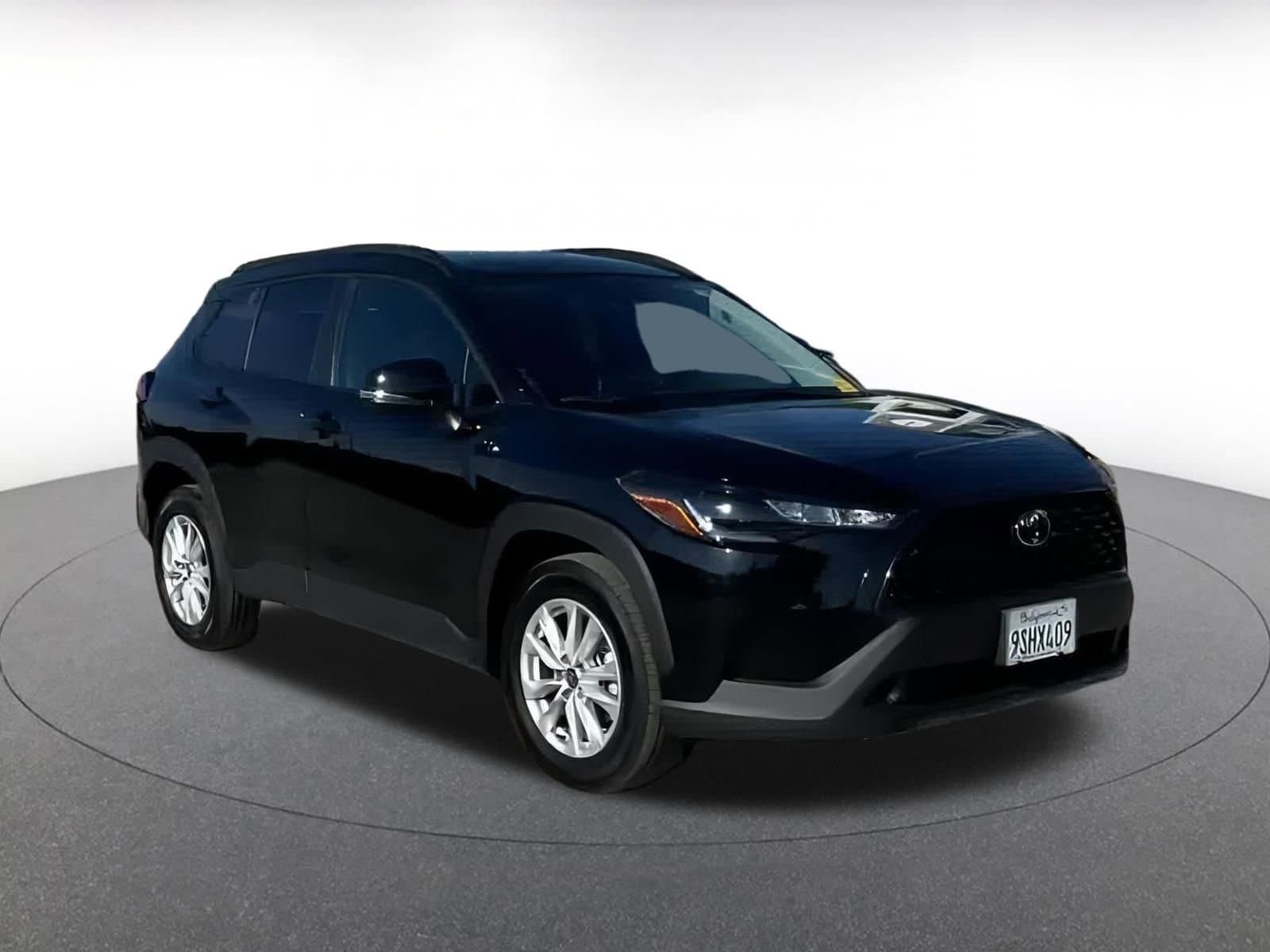 Thumbnail: 2025 Toyota Corolla Cross - 2