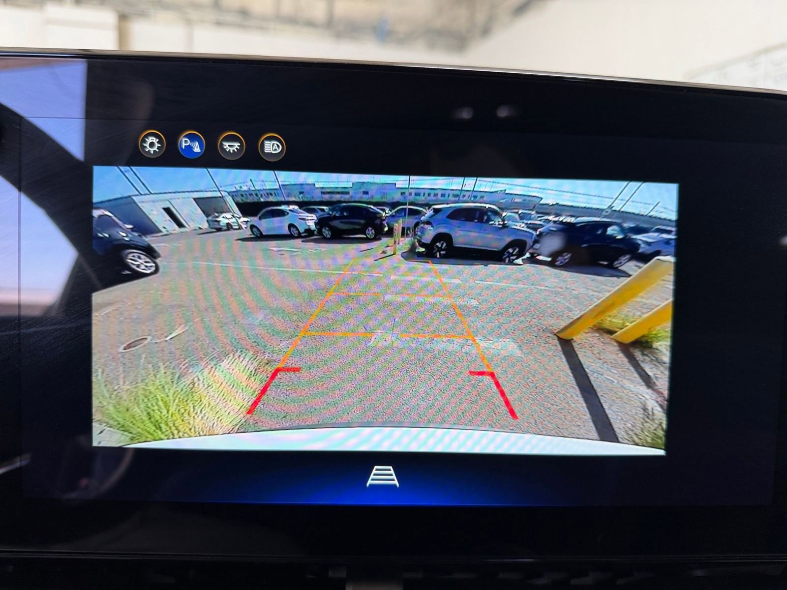 Thumbnail: 2025 Chevrolet Equinox - 17