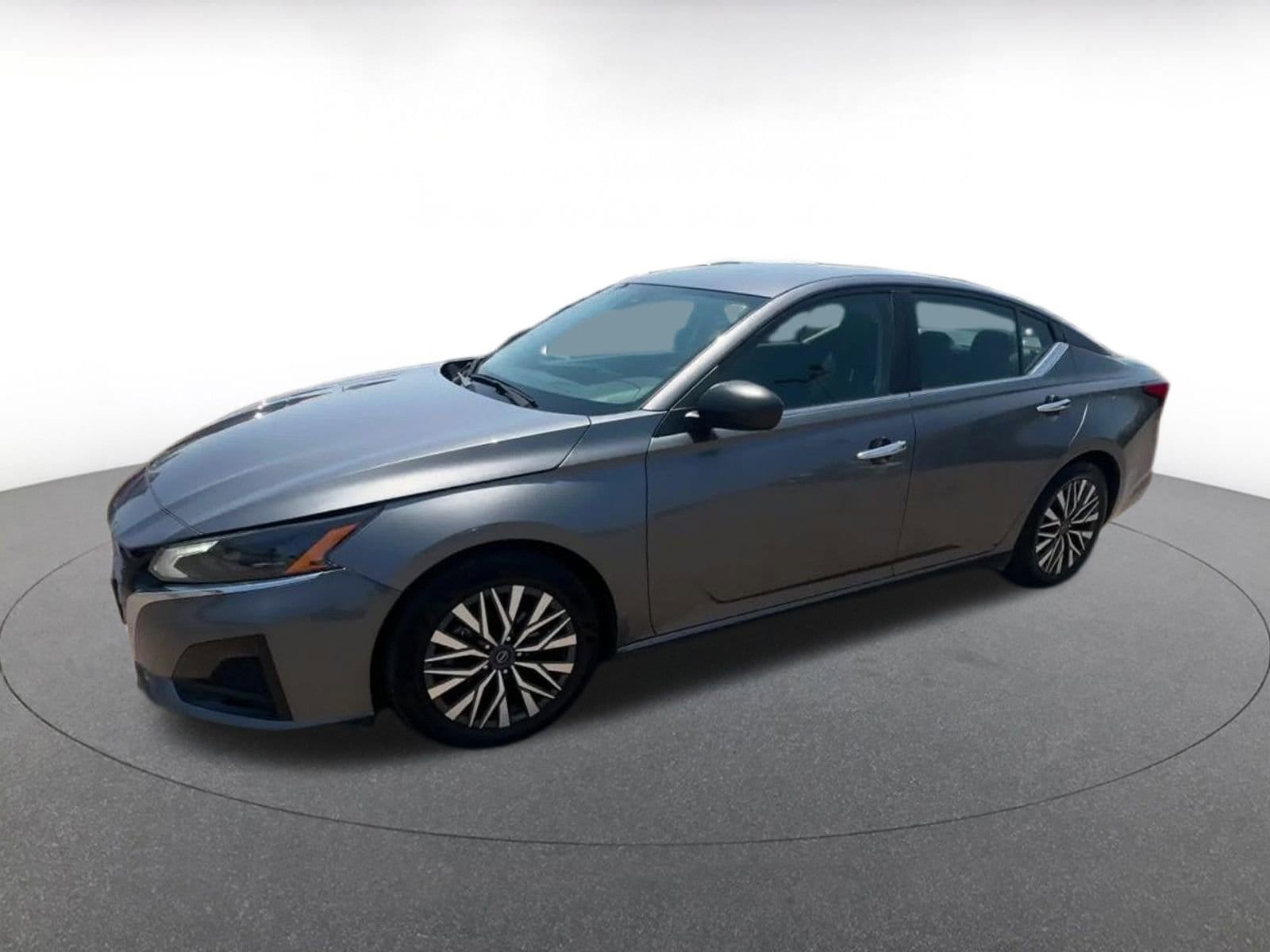 Thumbnail: 2024 Nissan Altima - 8