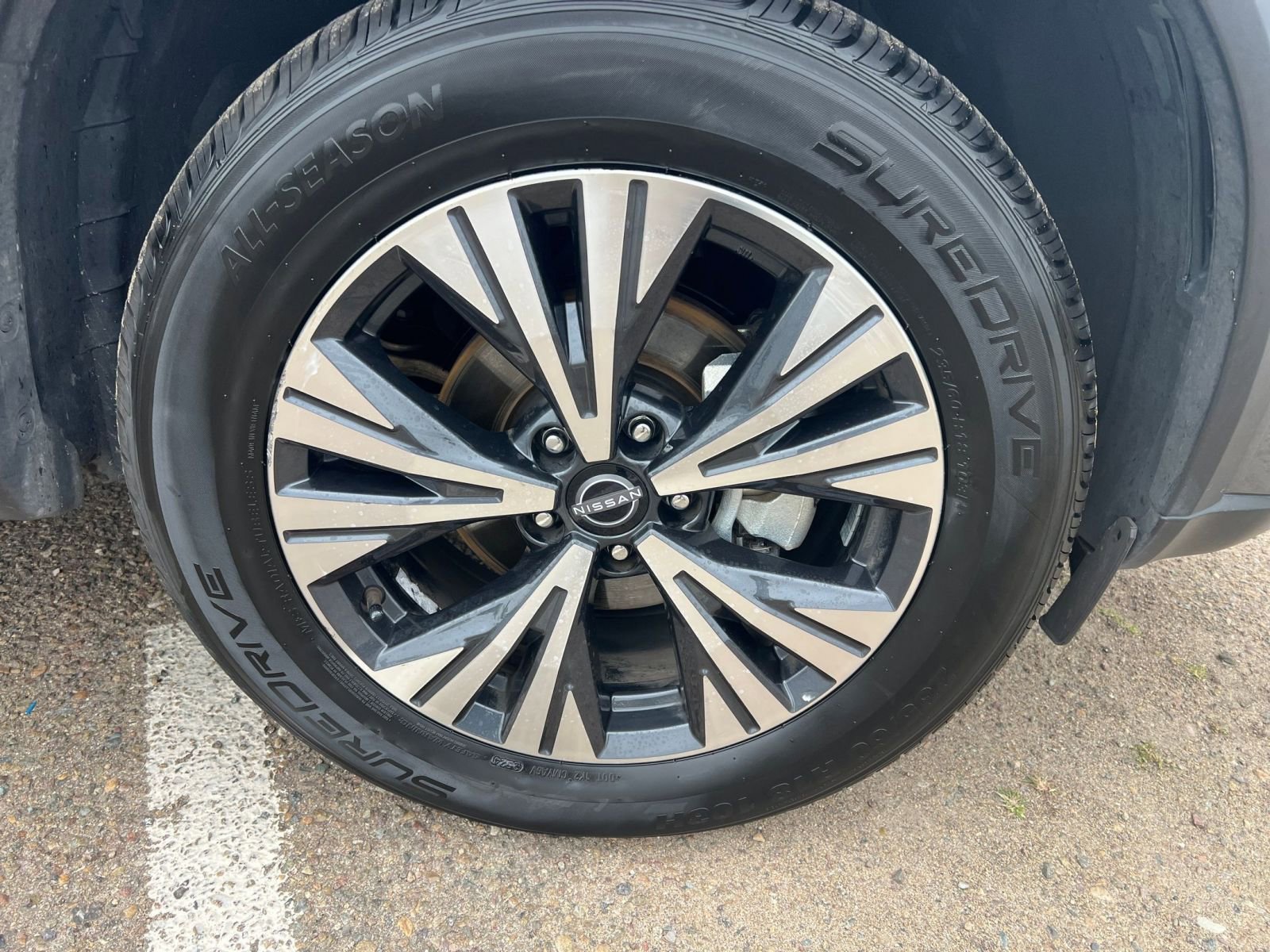 2023 Nissan Rogue SV 30