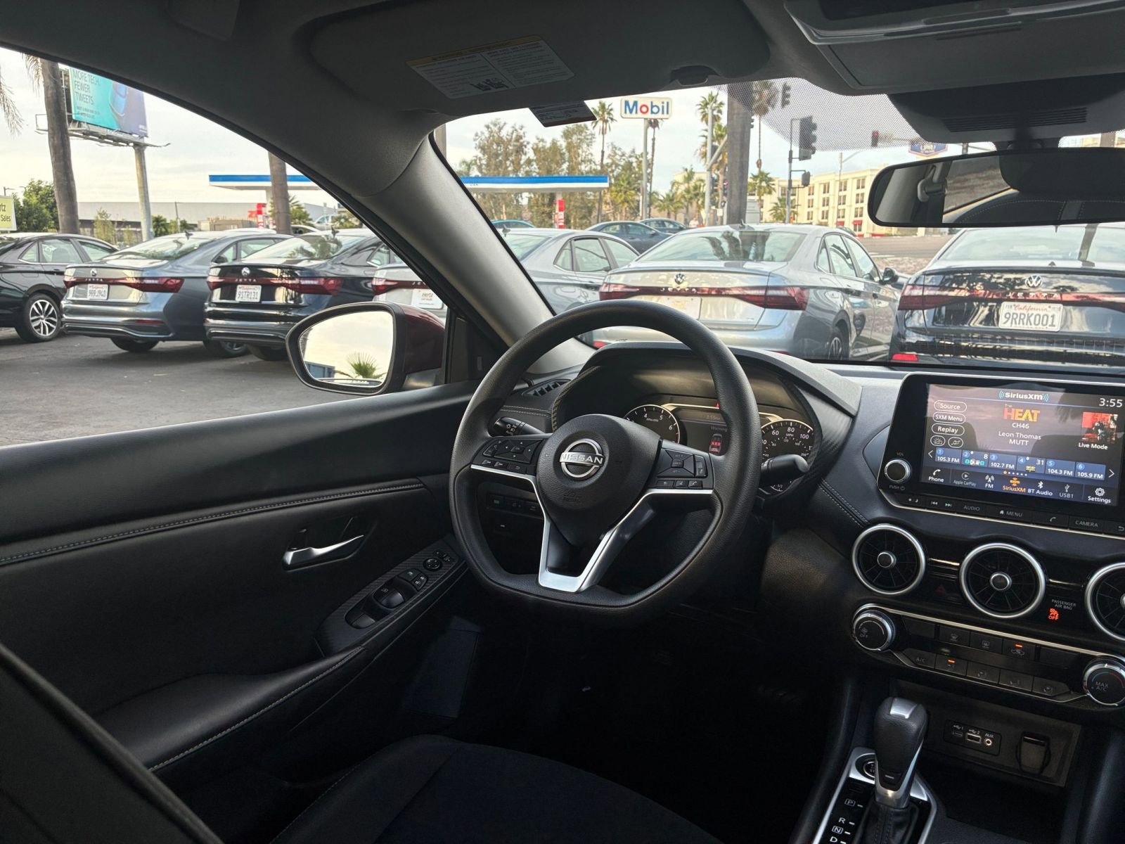 Thumbnail: 2025 Nissan Sentra - 32