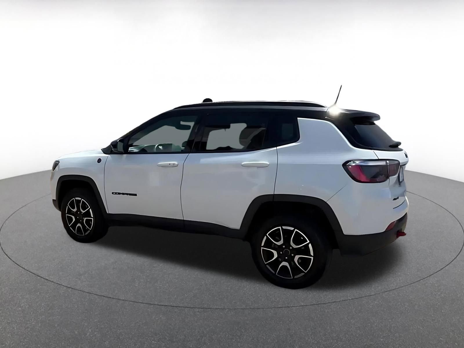 Thumbnail: 2025 Jeep Compass - 10