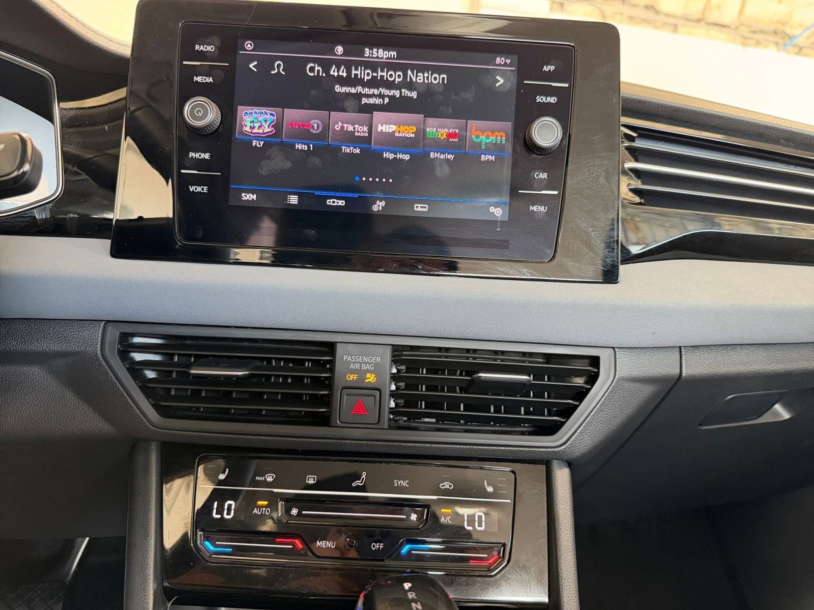 Thumbnail: 2025 Volkswagen Jetta - 18