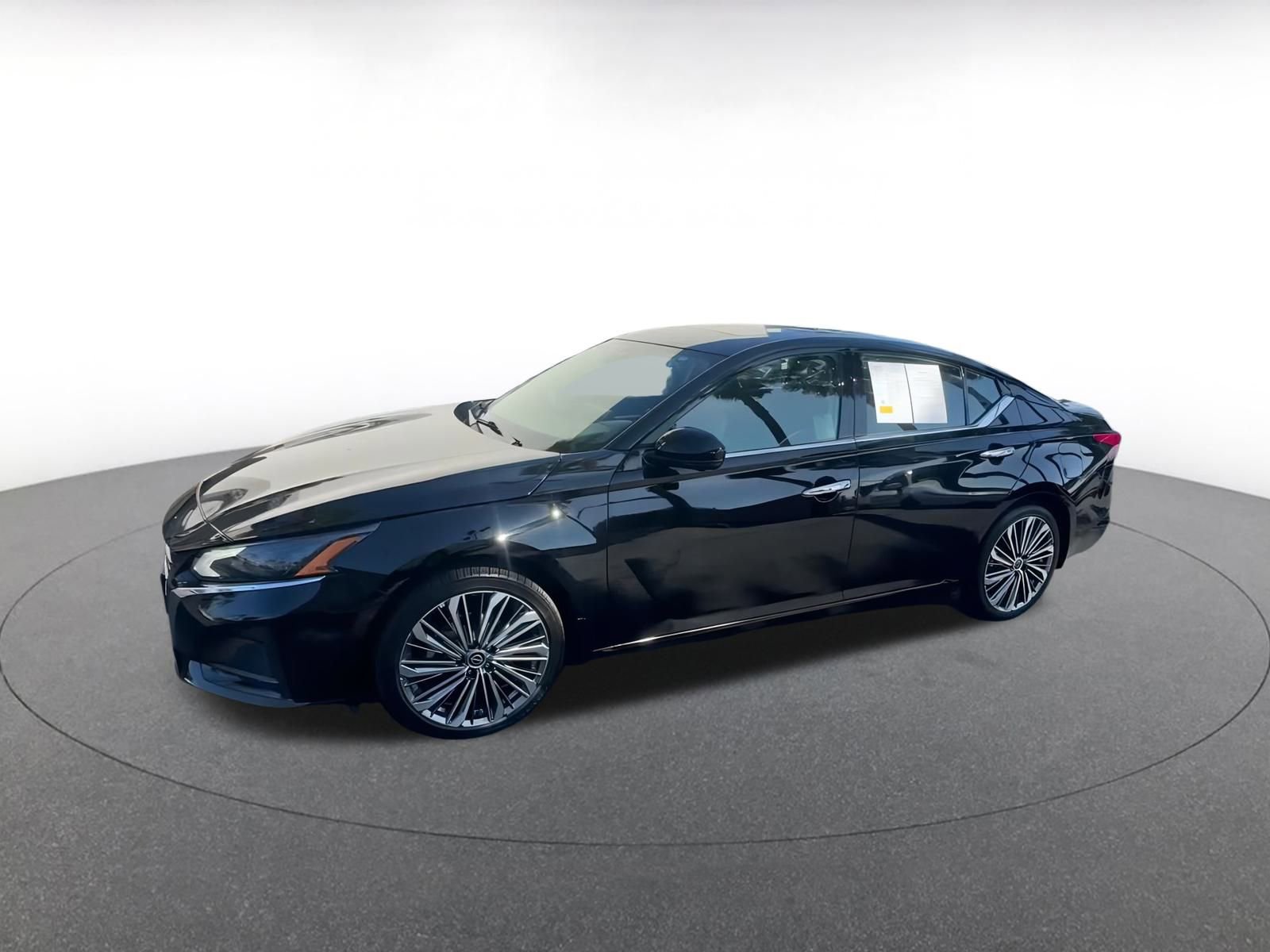 Thumbnail: 2024 Nissan Altima - 8