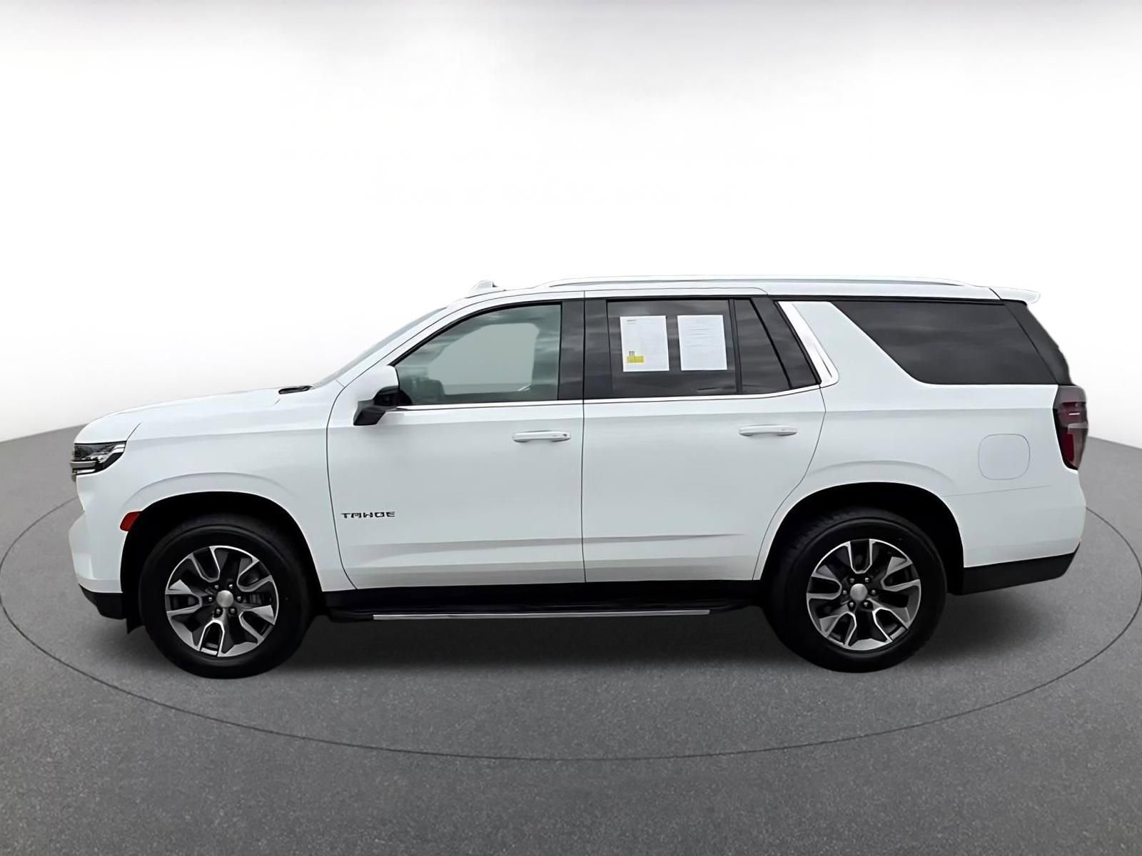 Thumbnail: 2023 Chevrolet Tahoe - 9