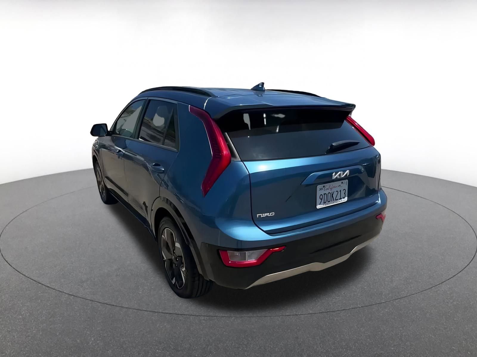 Thumbnail: 2023 Kia Niro - 11
