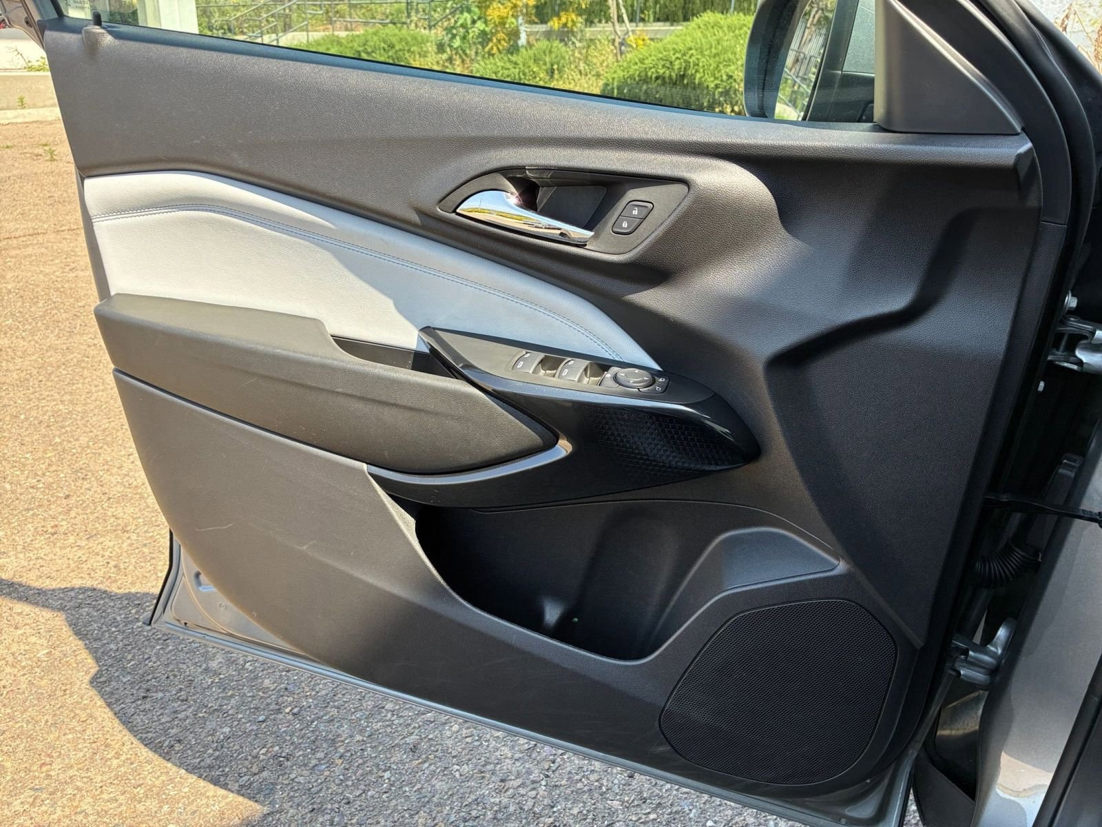 Thumbnail: 2025 Chevrolet Trax - 18