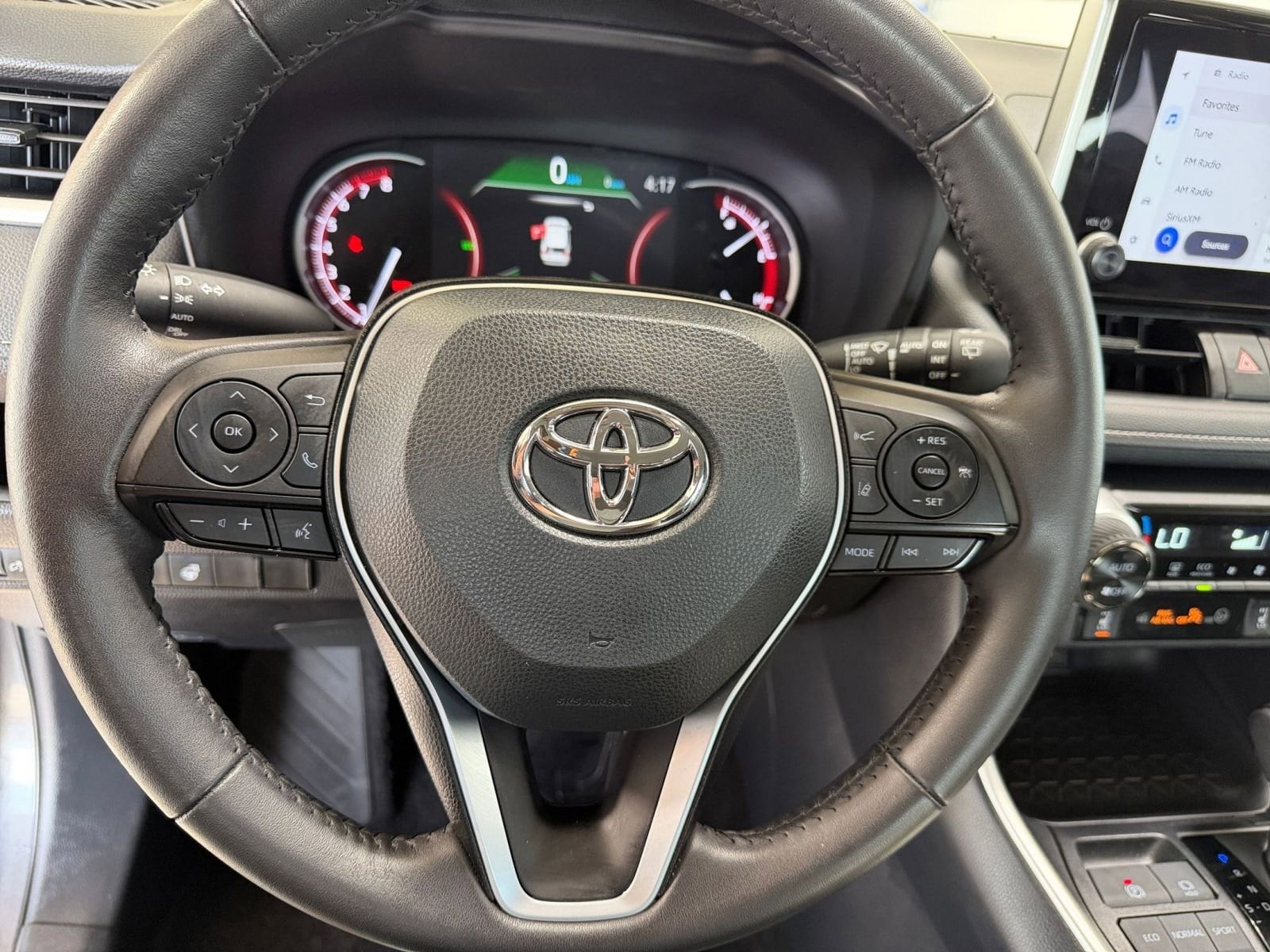 Thumbnail: 2025 Toyota RAV4 - 28