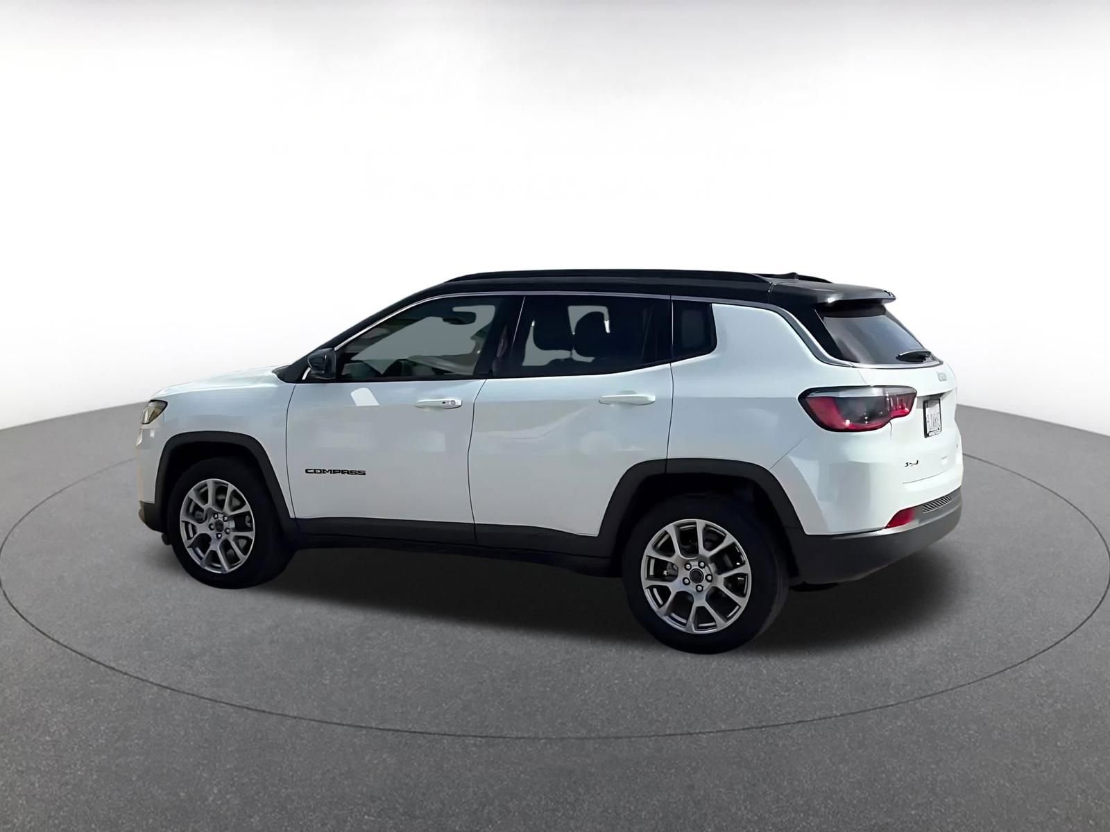 Thumbnail: 2025 Jeep Compass - 10