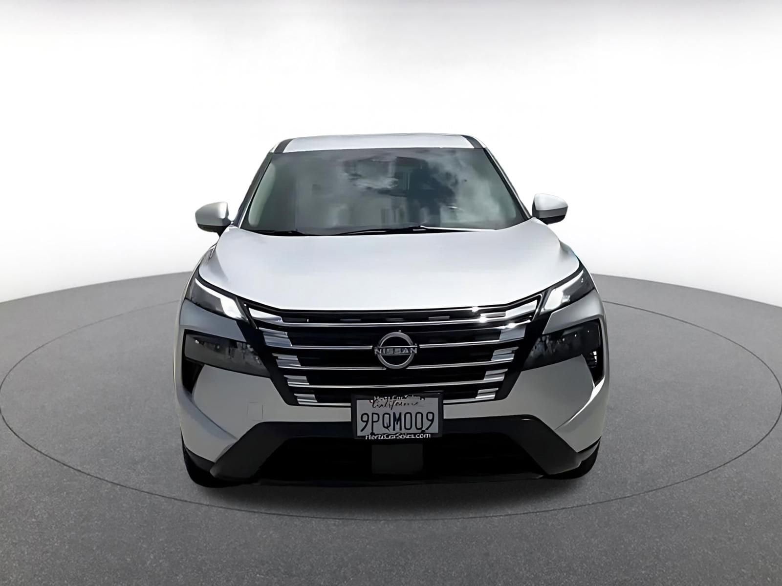Thumbnail: 2025 Nissan Rogue - 4