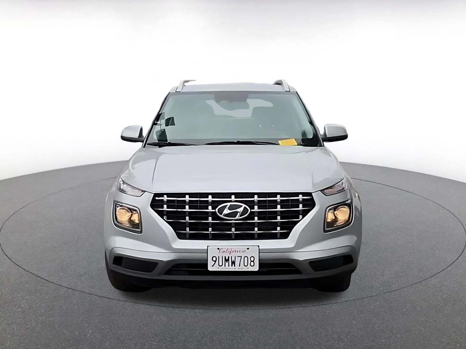 Thumbnail: 2025 Hyundai Venue - 4