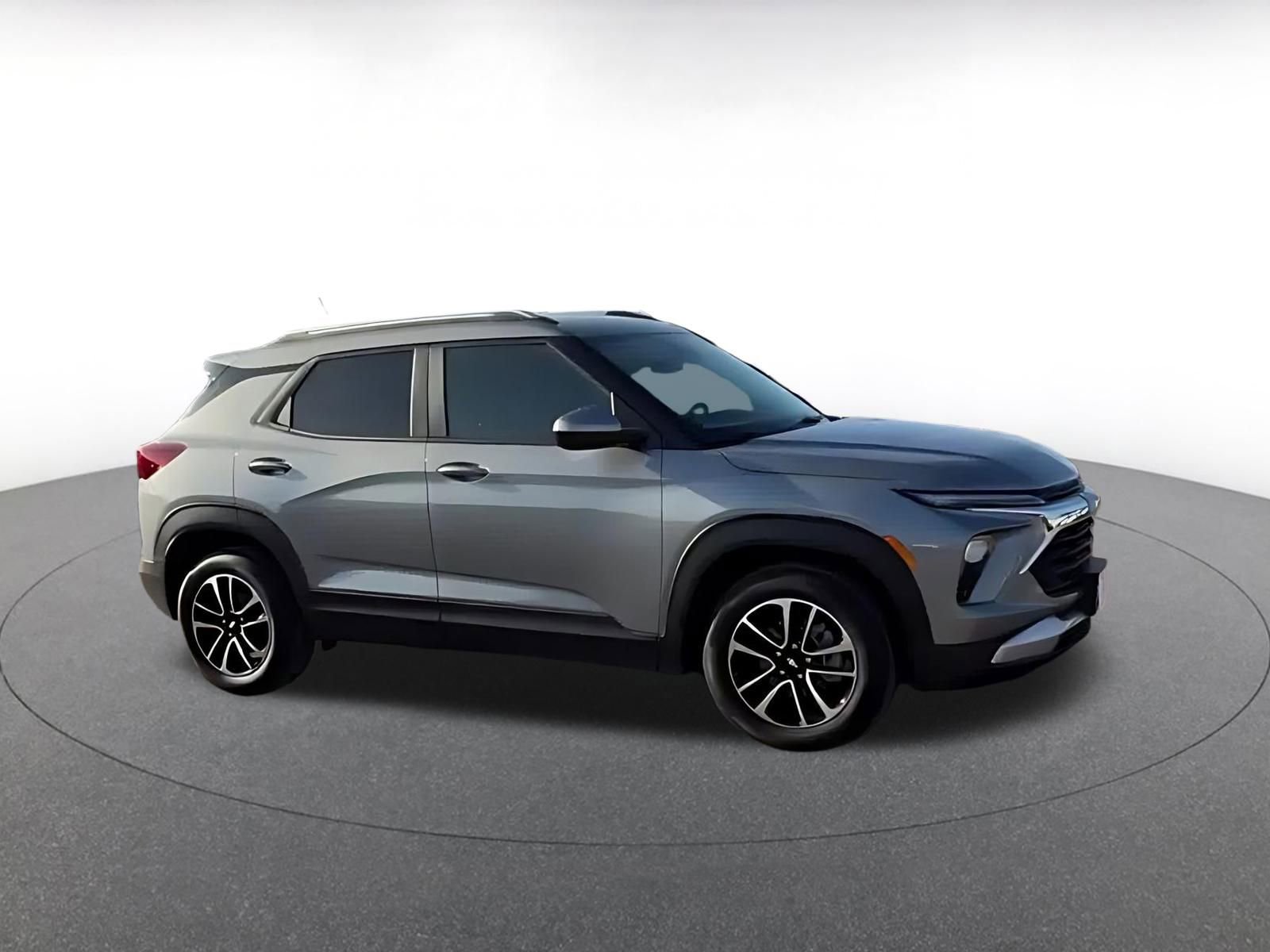 Thumbnail: 2025 Chevrolet TrailBlazer - 2