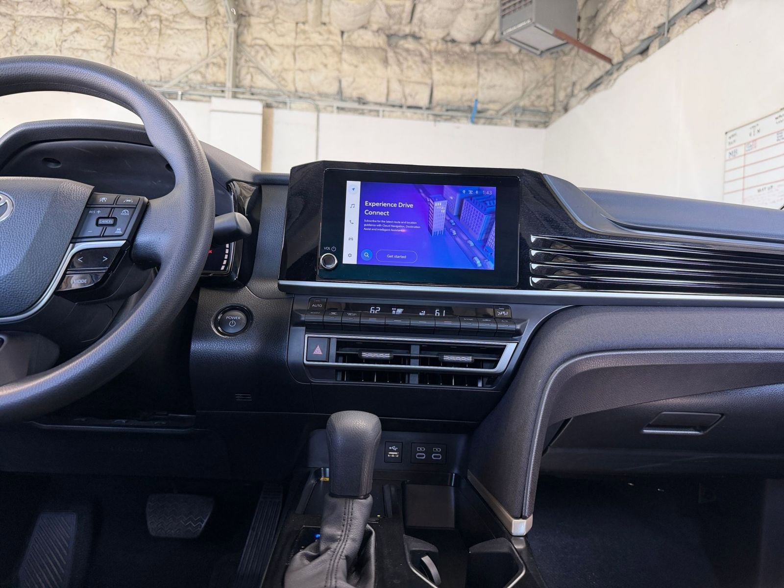 Thumbnail: 2025 Toyota Camry - 18