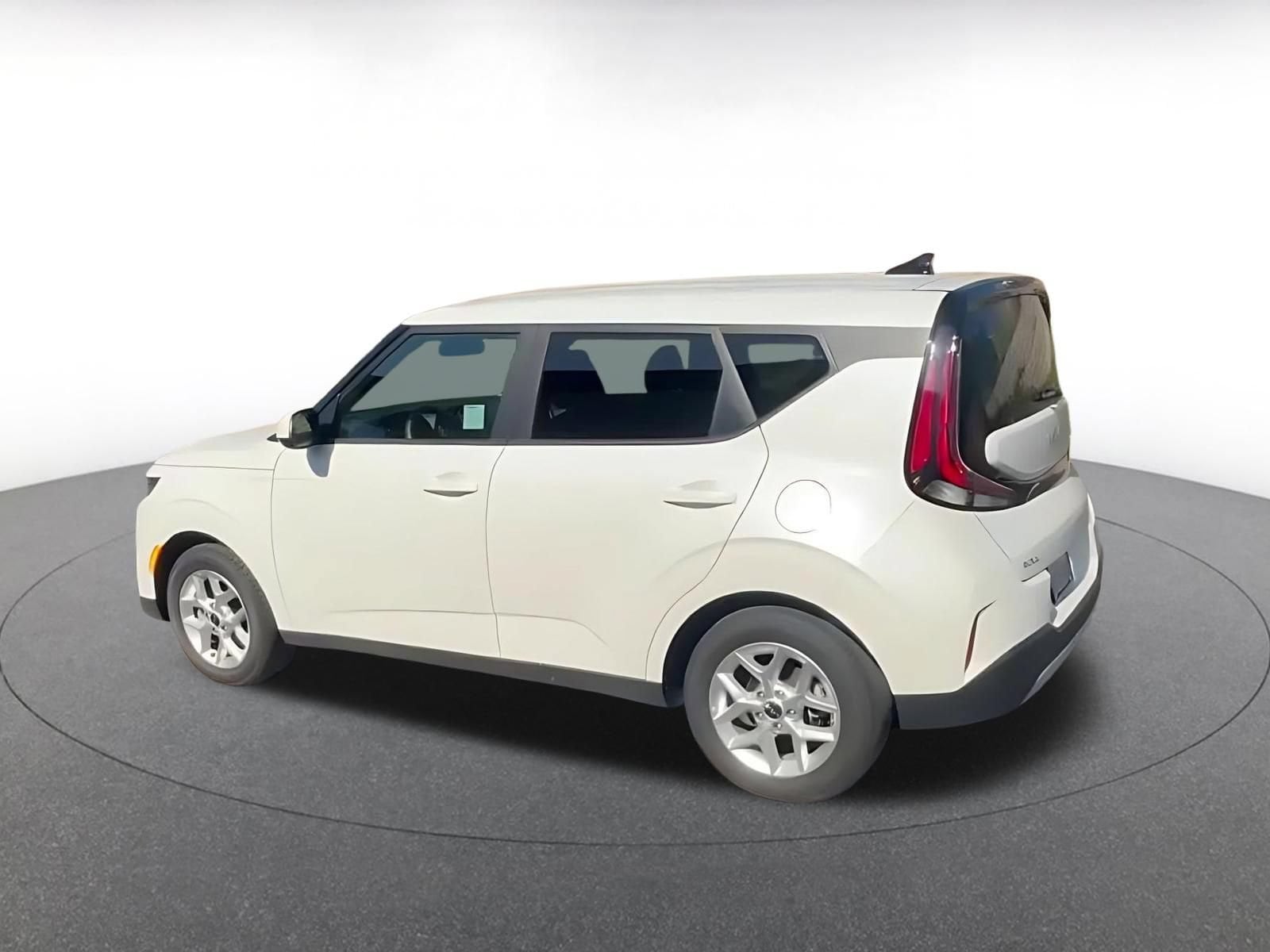Thumbnail: 2025 Kia Soul - 11